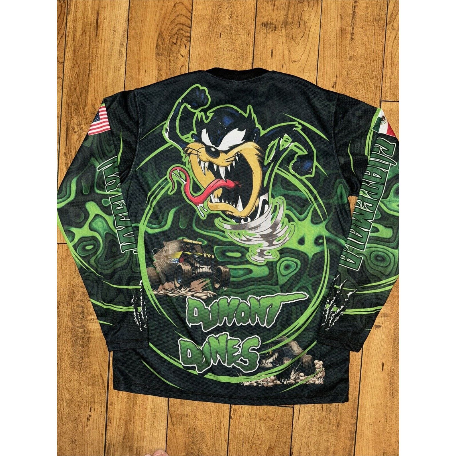 Vintage Women’s Off Roading Long Sleeve Tazmanian Devil Green 19x25 Size S / US 4 / IT 40 - 6 Thumbnail