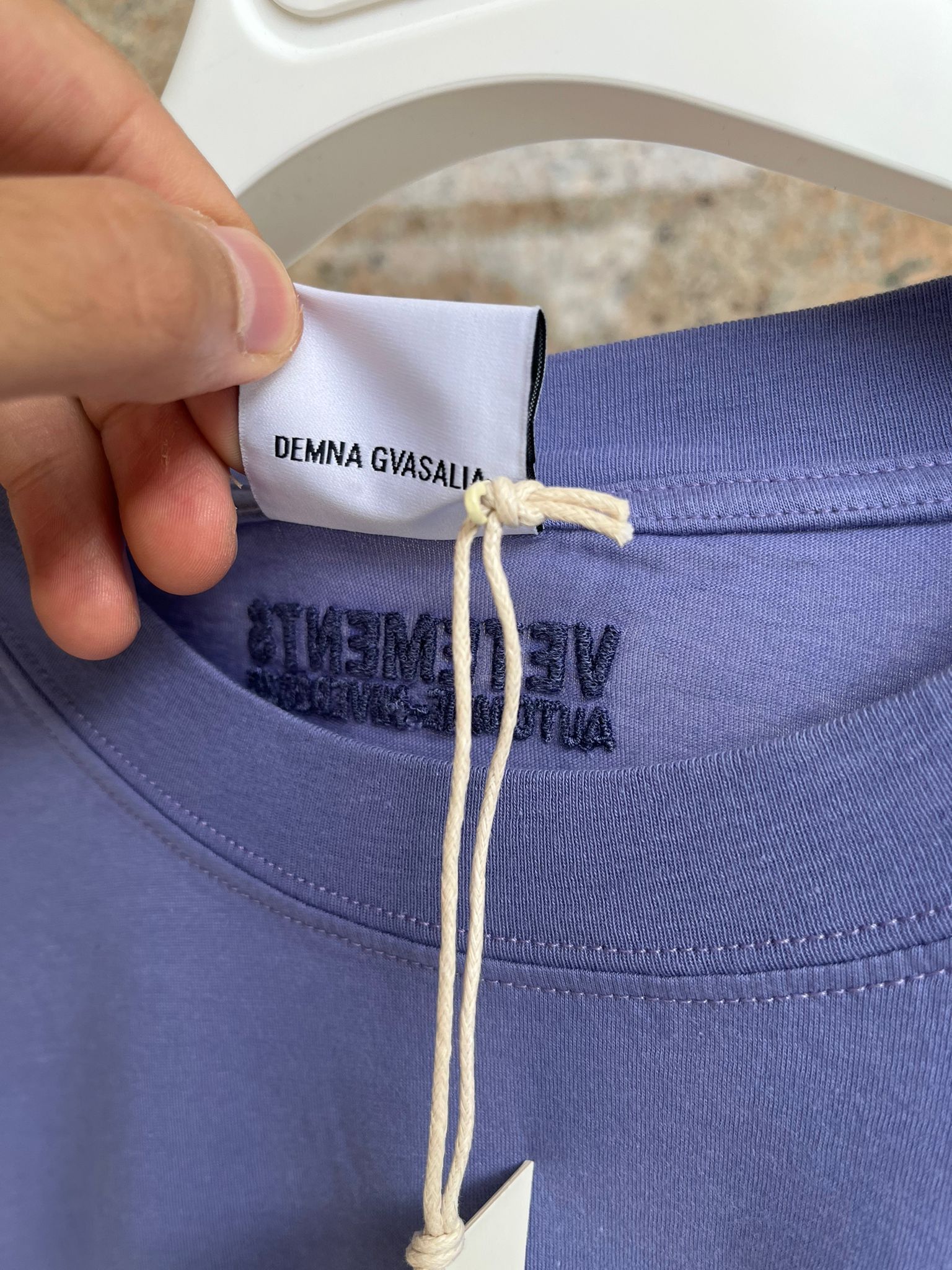 Vetements Surfer Logo T-Shirt LS in Violet Size US M / EU 48-50 / 2 - 14 Thumbnail