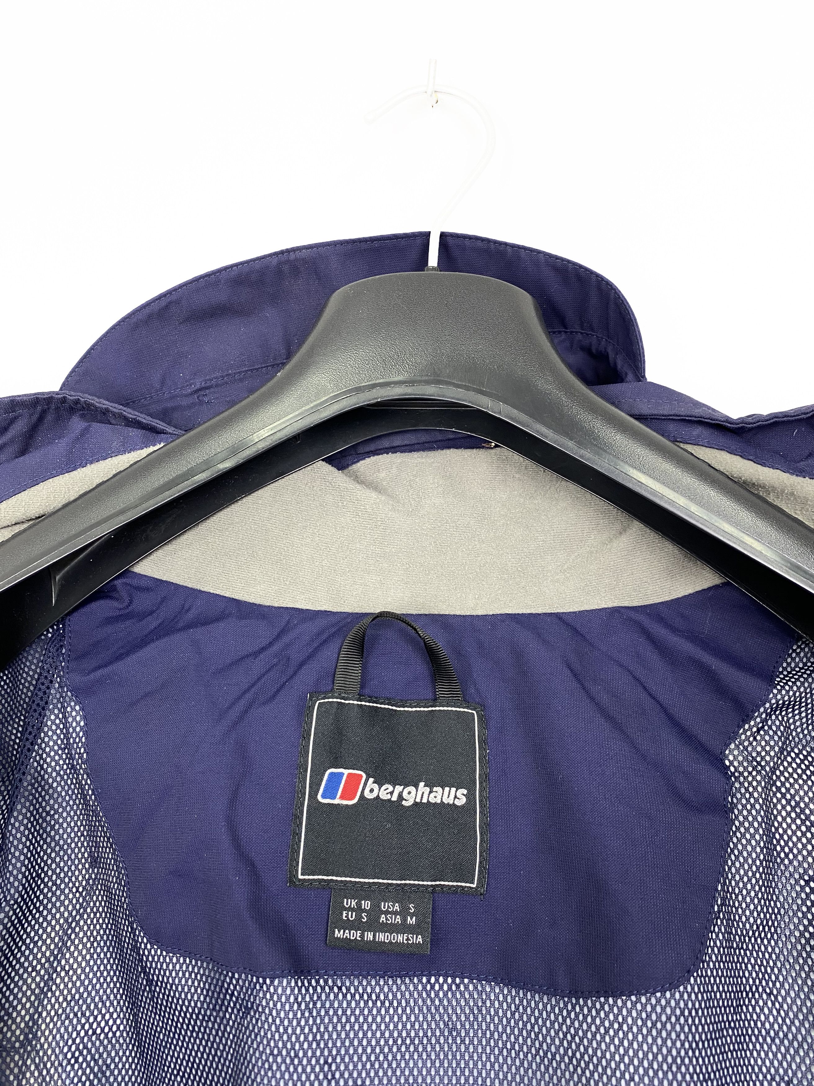 Berghaus Berghaus AQ2 Membrane Outdoor Light Jacket Size US S / EU 44-46 / 1 - 8 Thumbnail