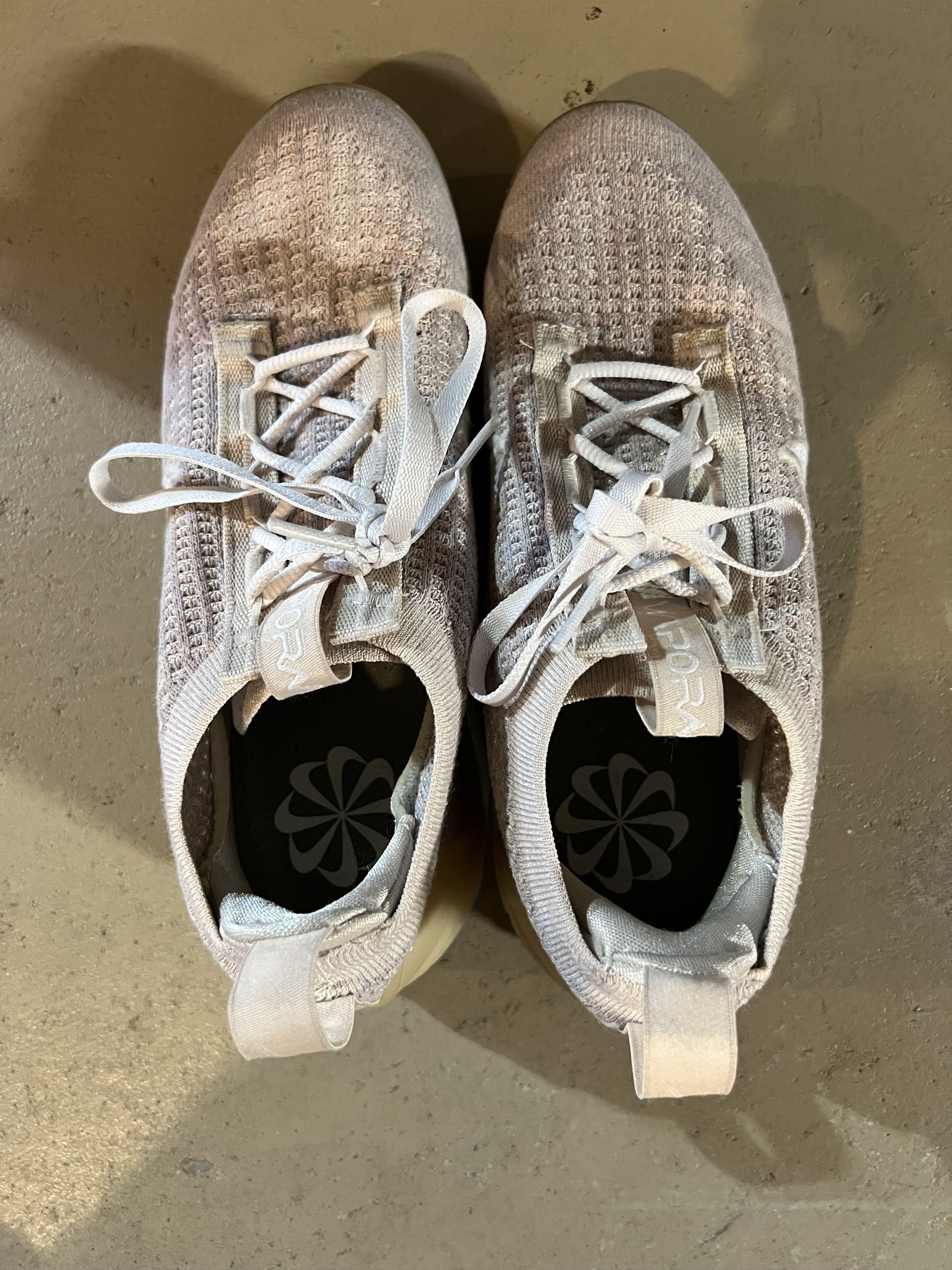 Nike Nike Air VaporMax 2021 FK White Pure Platinum (Women's) Size US 7.5 / IT 37.5 - 4 Thumbnail