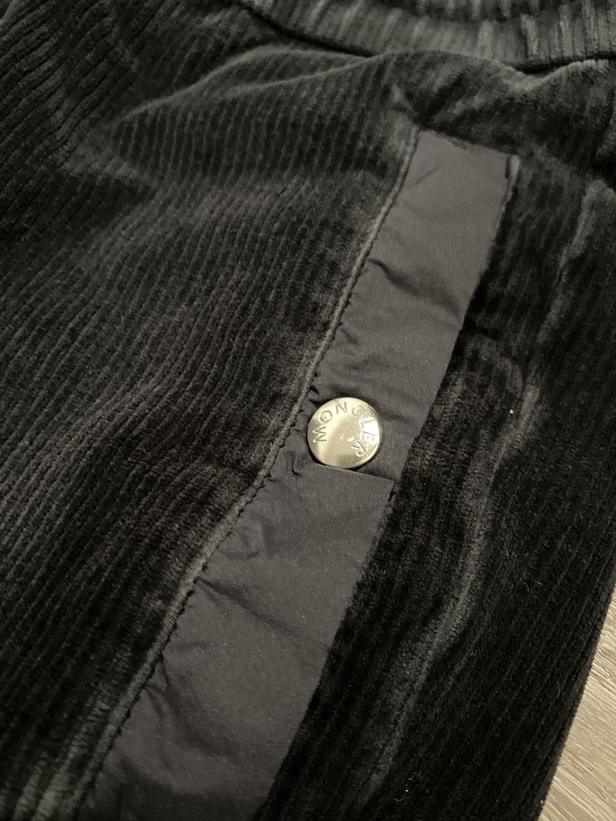 Moncler Moncler Corduroy jogger pants Size US 32 / EU 48 - 6 Thumbnail