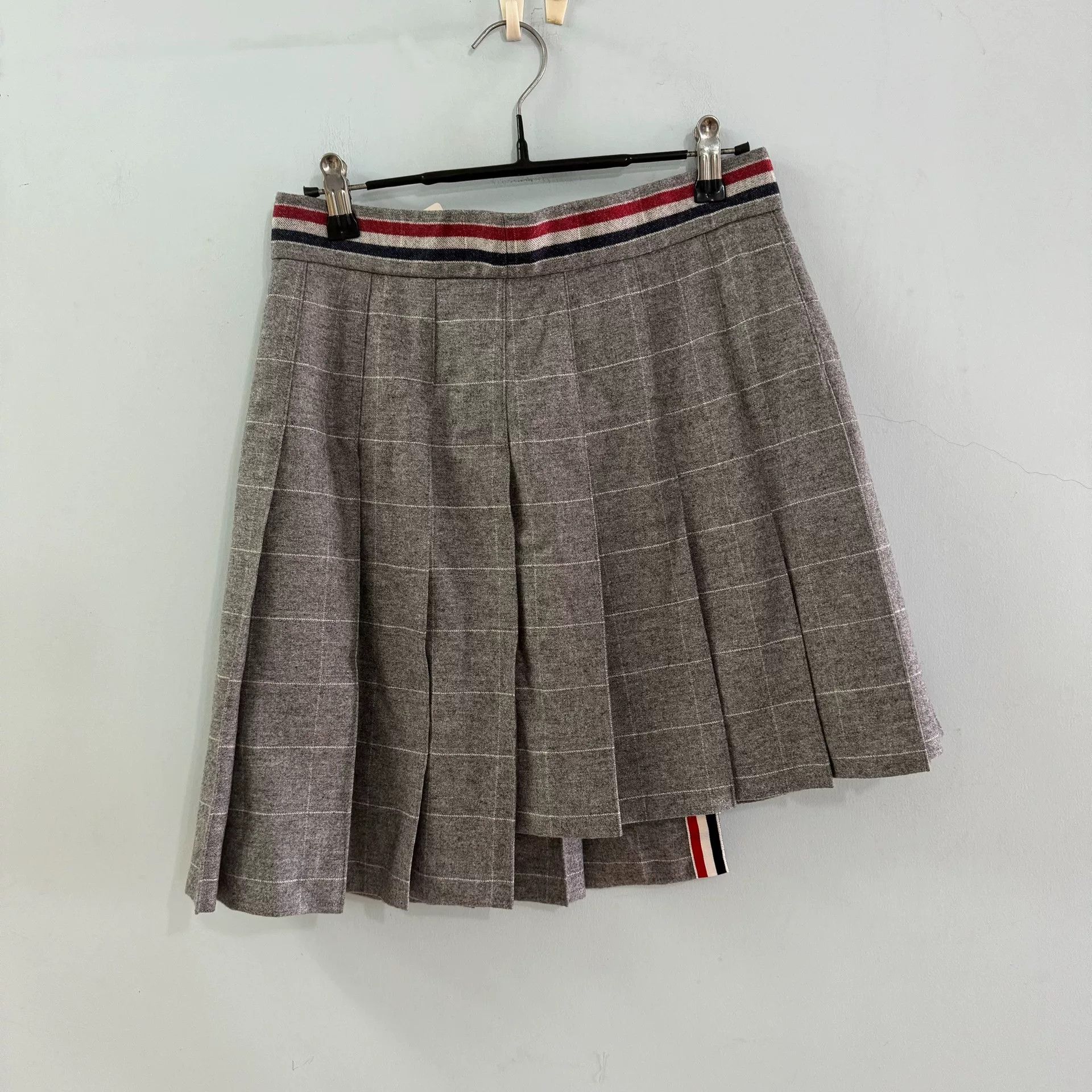 Thom Browne Thom Browne Gray Pleated Mini Skirt Size 40" / US 18 - 1 Thumbnail