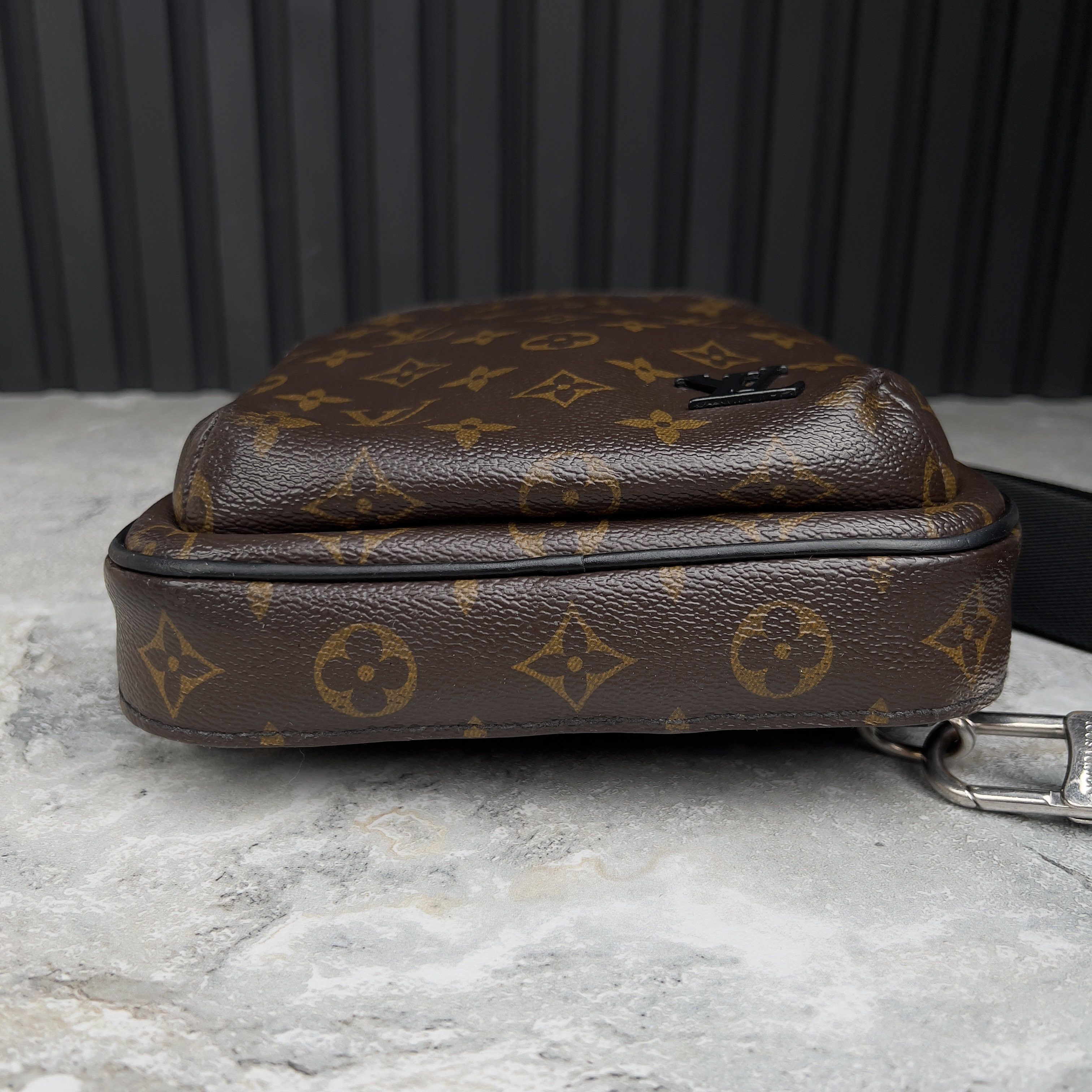 Louis Vuitton Louis Vuitton Avenue Slingbag Monogram Macassar Canvas Size ONE SIZE - 10 Thumbnail