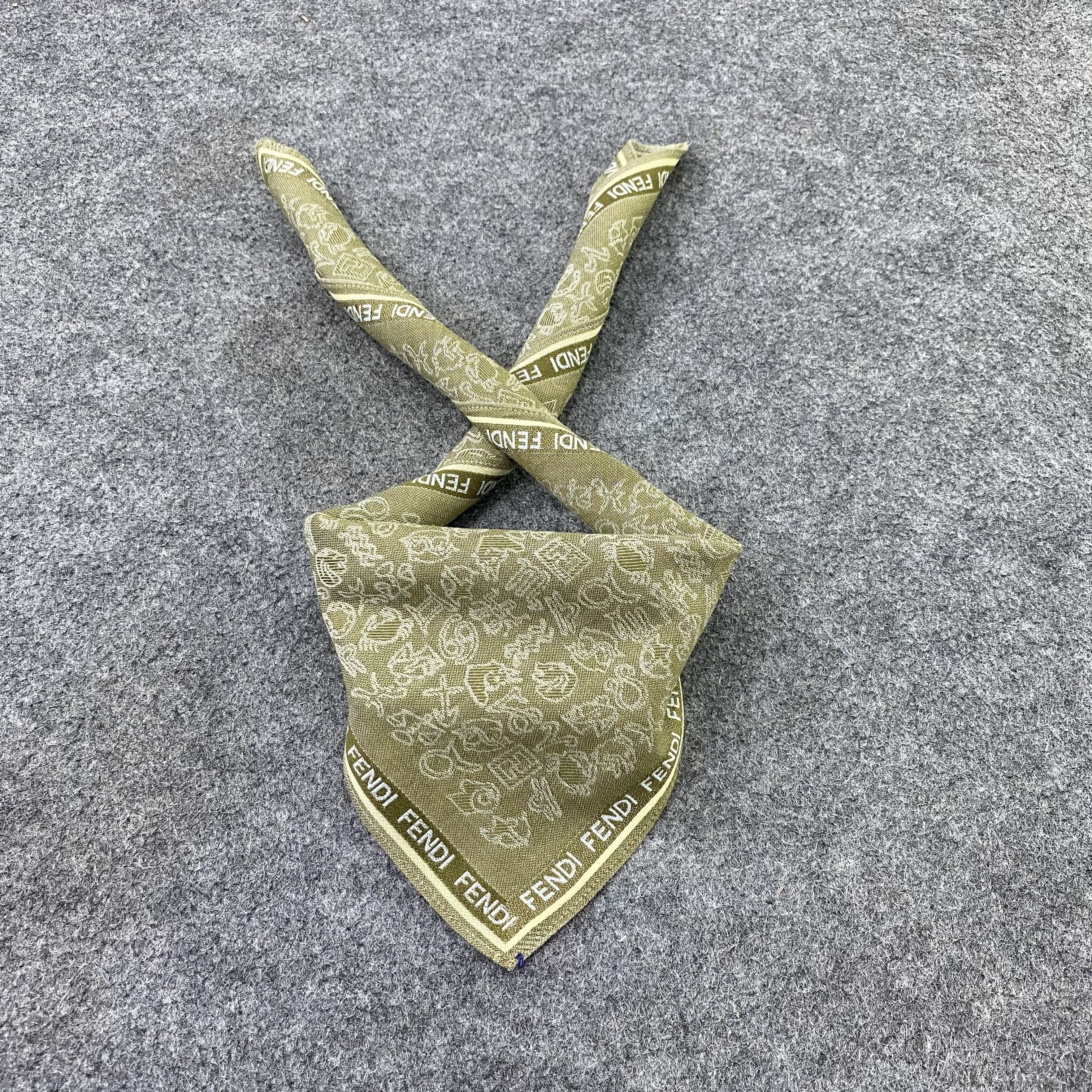 Fendi Fendi Handkerchief Neckerchief Bandana-B1847 Size ONE SIZE - 2 Thumbnail