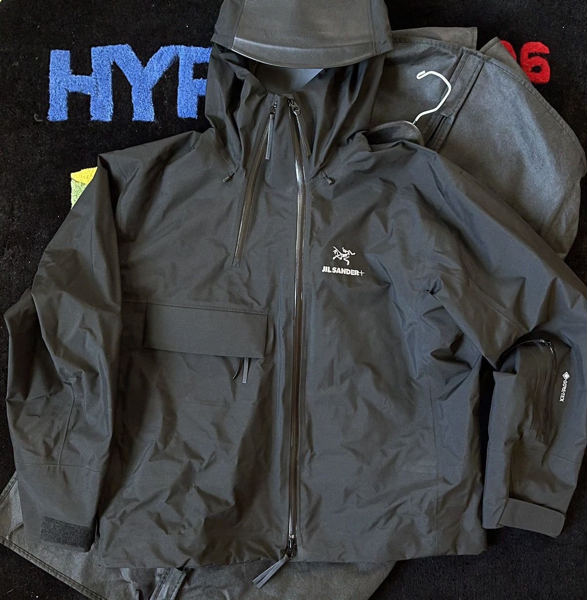 image of Arcteryx x Jil Sander (M) Arc’Teryx Jil Sander F/w 21 Goretex Ultra Black, Men's (Size Medium)