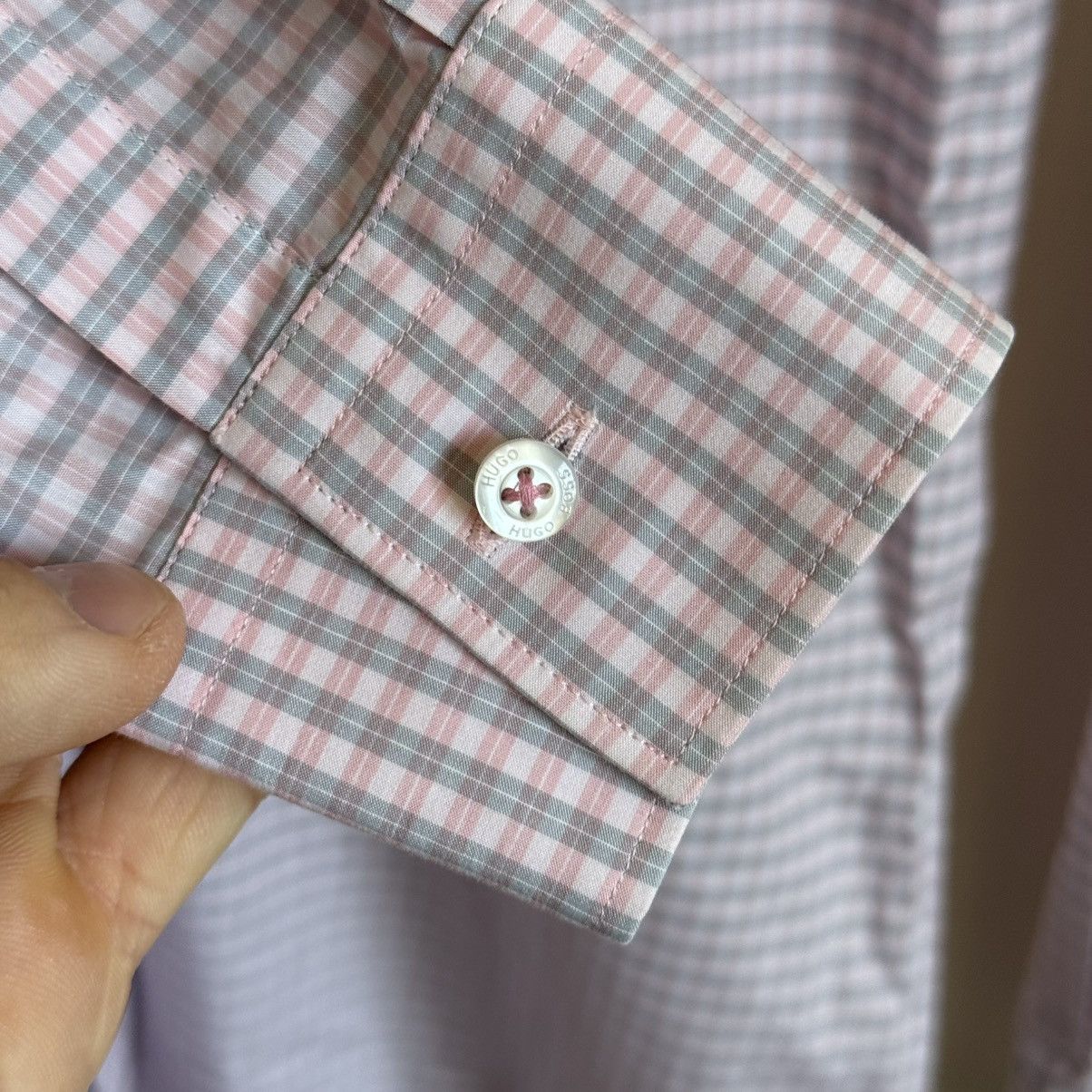 Hugo Hugo Boss Men’s Dress Shirt 15R Pink Size US M / EU 48-50 / 2 - 5 Thumbnail