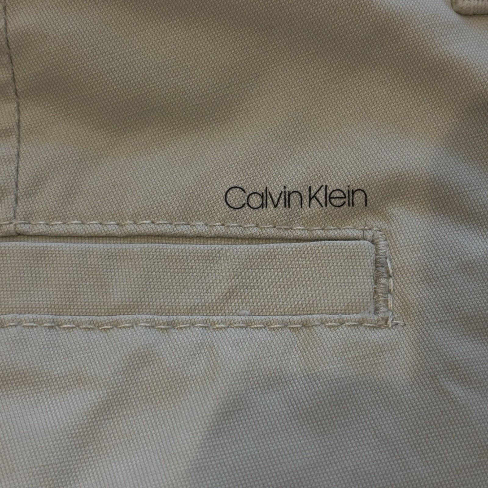 Calvin Klein Calvin Klein Flat Front Khaki Short Mens 30x9 Cotton Stretch Size US 30 / EU 46 - 4 Thumbnail