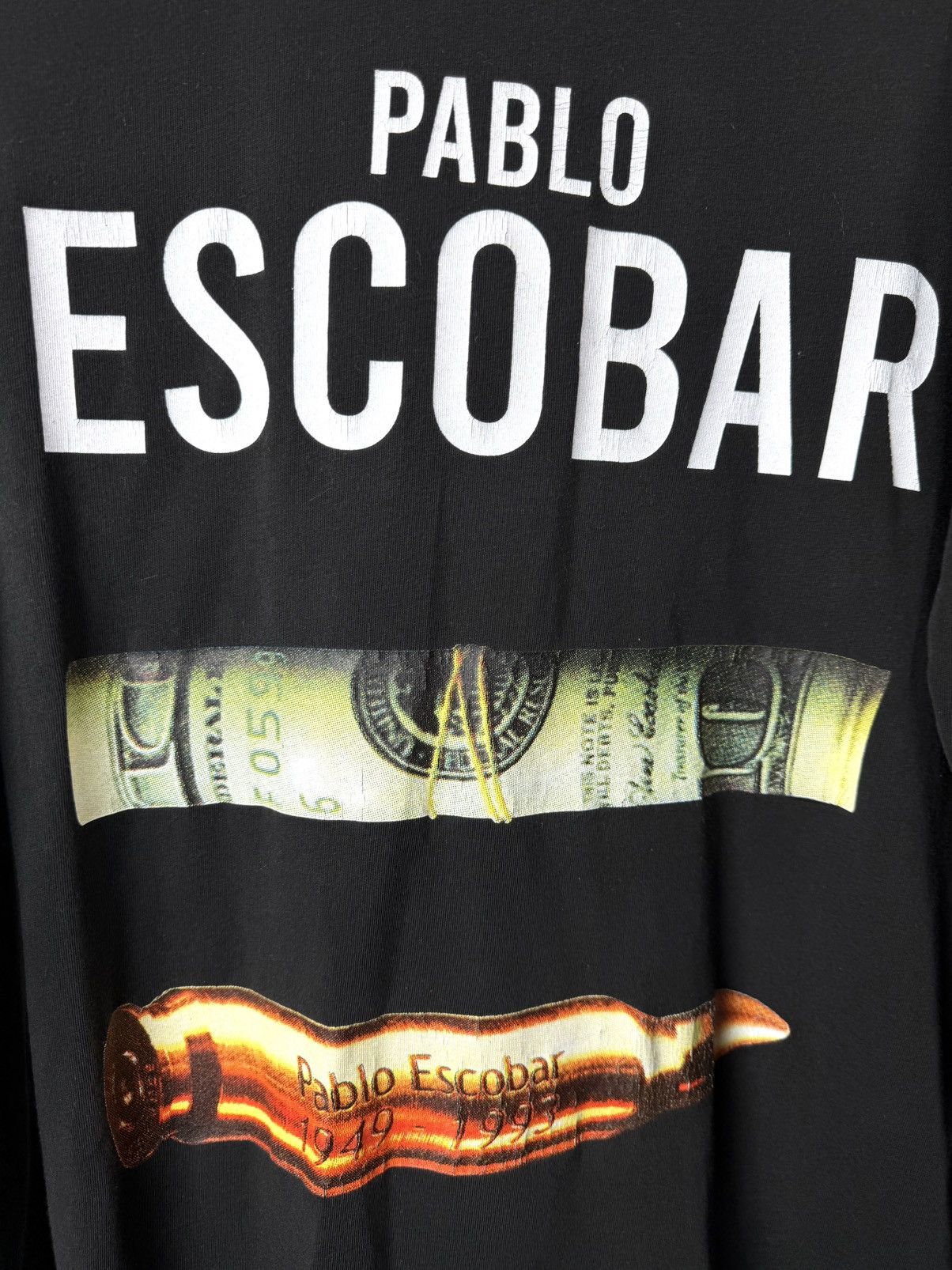 Vintage Vintage Weapons Cocaine Pablo Escobar T Shirt Mafia Size US L / EU 52-54 / 3 - 2 Thumbnail