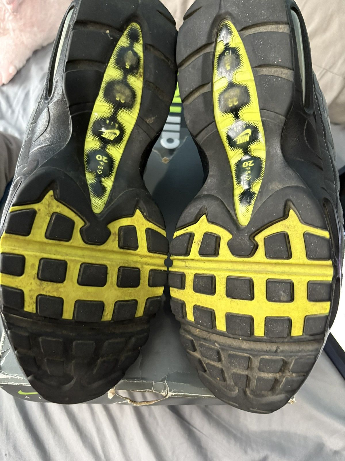 Nike Nike air max 95 neon 2020 Size US 10 / EU 43 - 5 Thumbnail