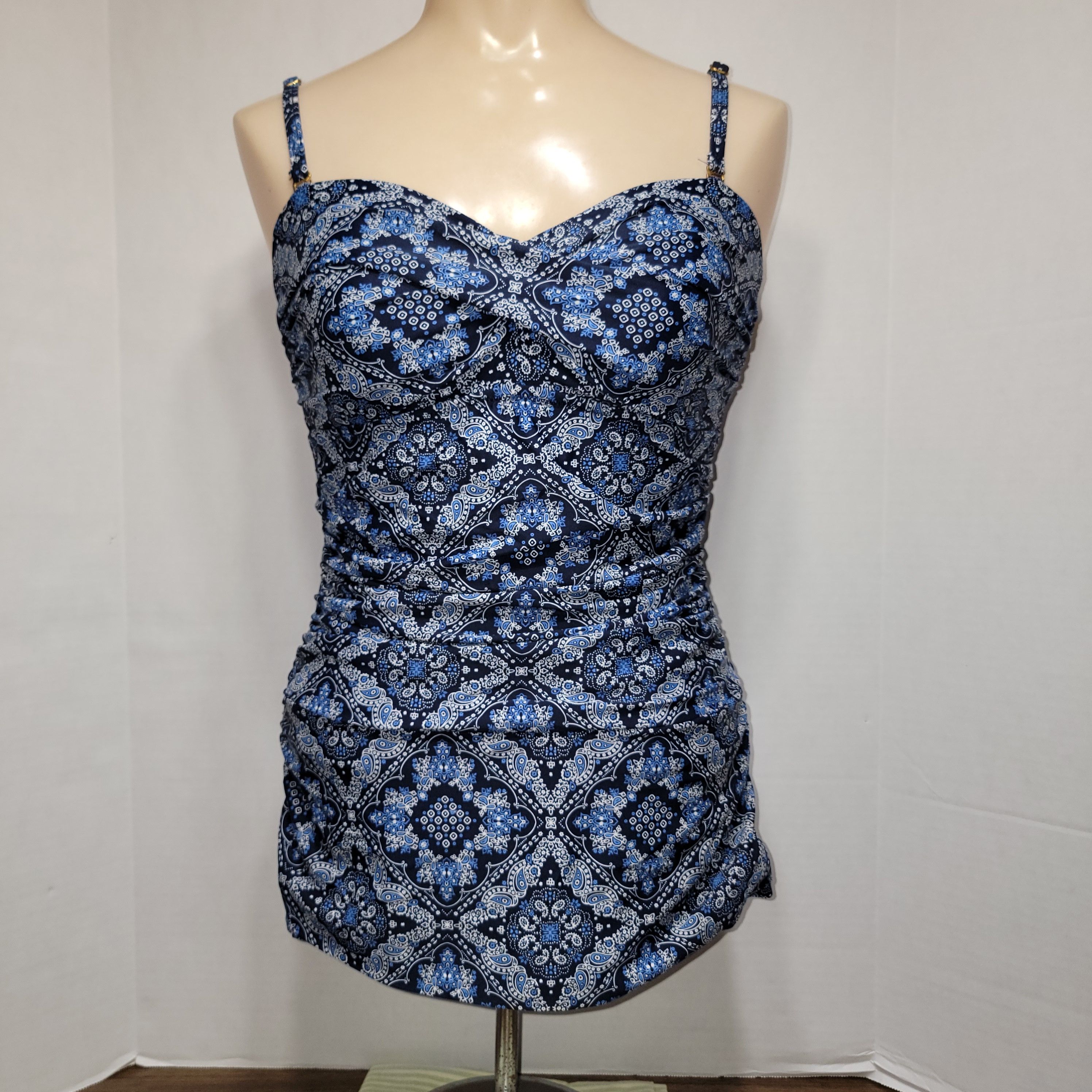 Other Shore Shapes 1 Pc Swimwear w/ Padded Bra - Size 8 Size M / US 6-8 / IT 42-44 - 1 Thumbnail