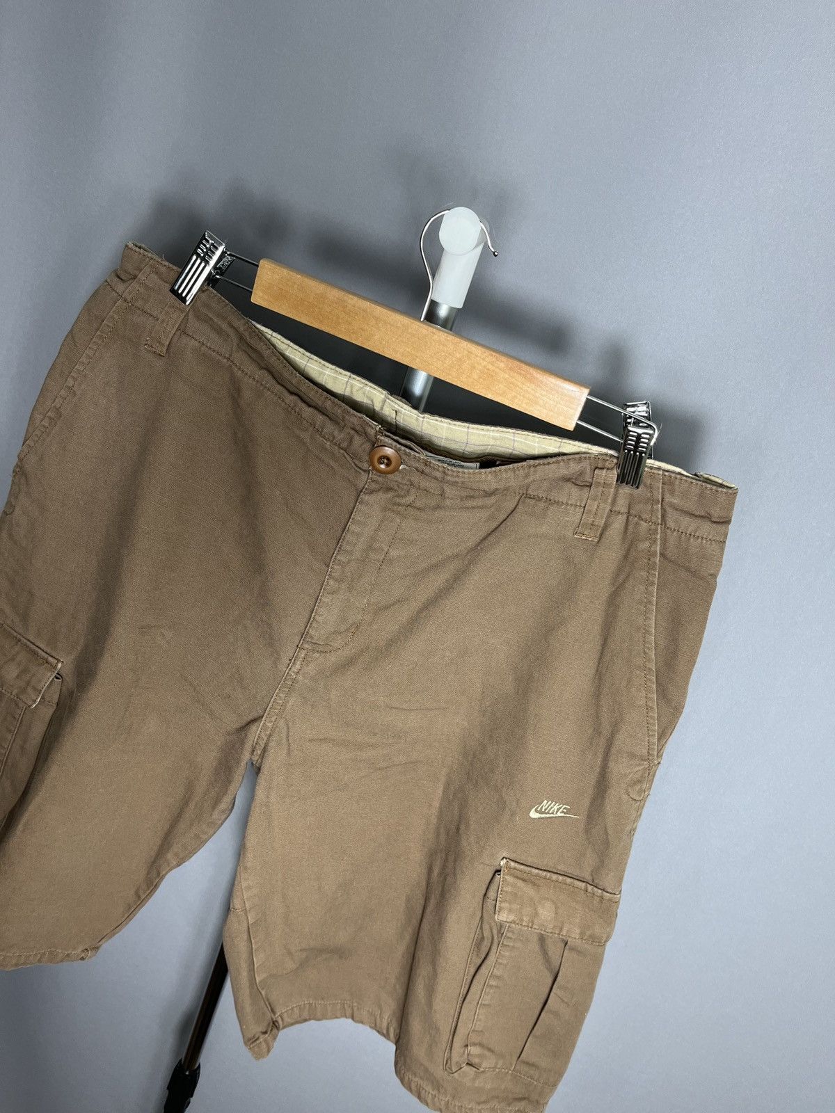 Vintage Nike Vintage Y2K Cargo Shorts Brown Mens casual Size US 36 / EU 52 - 2 Thumbnail