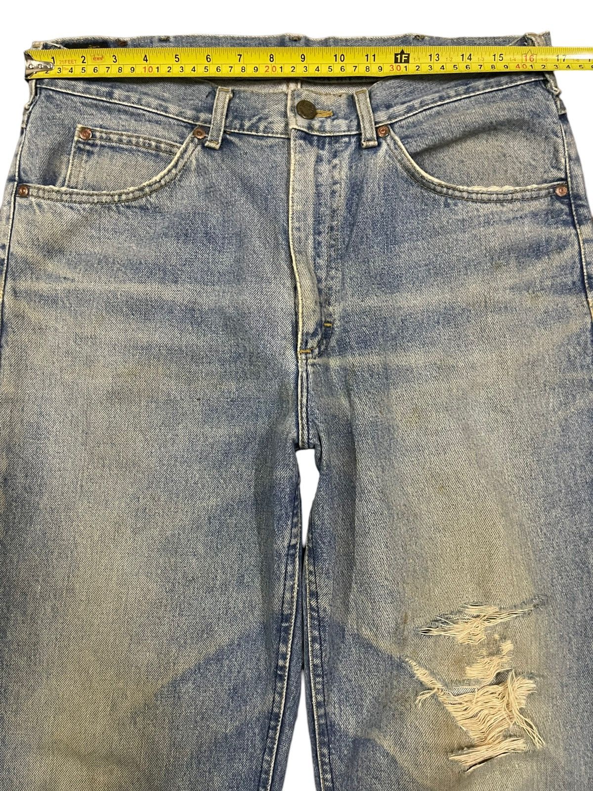 Lee Vintage 90s Lee Usa Blue Wash Distressed Baggy Jeans Size US 33 - 11 Thumbnail