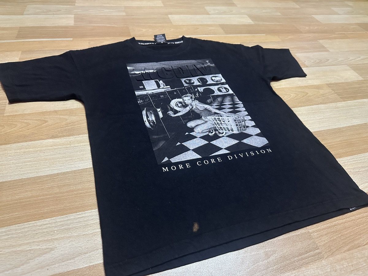 Japanese Brand Rare🔥 MCDIV Hard Core Surf Style Tee Size US S / EU 44-46 / 1 - 2 Thumbnail