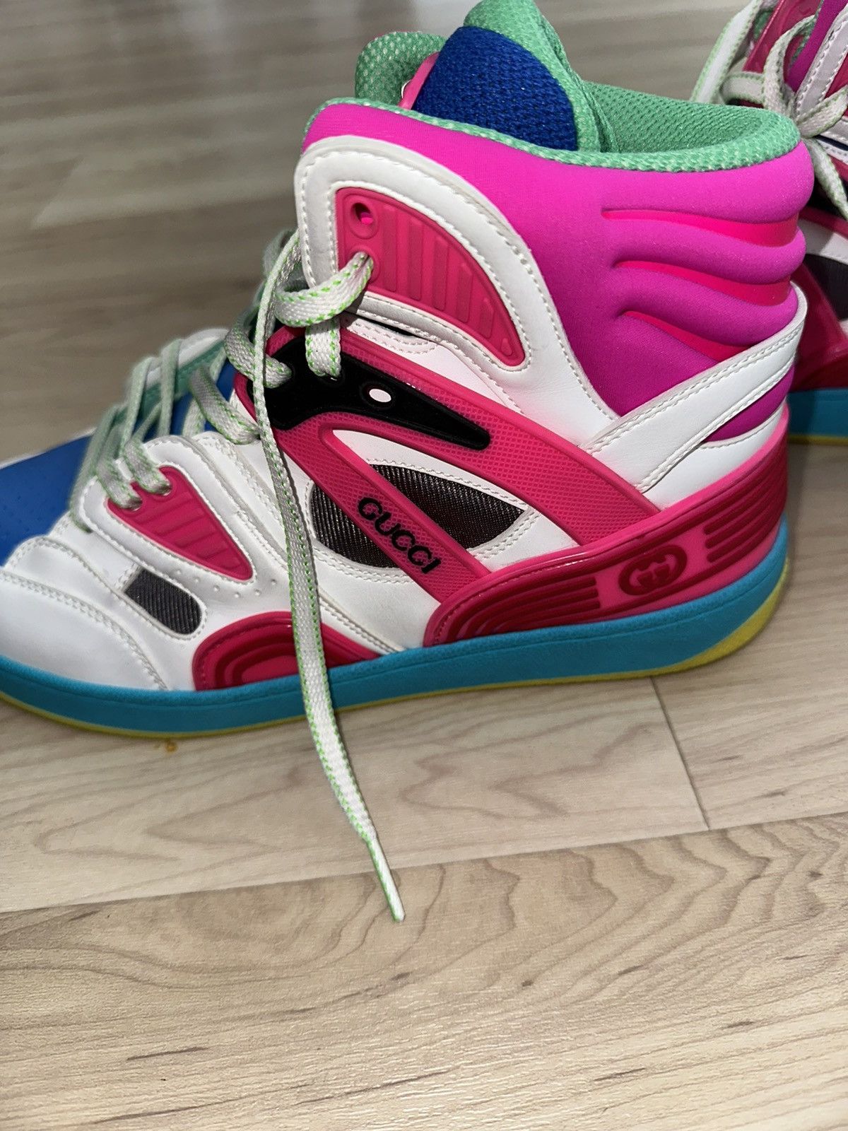 Gucci WOMEN'S GUCCI BASKET SNEAKER Size US 9.5 / IT 39.5 - 4 Thumbnail