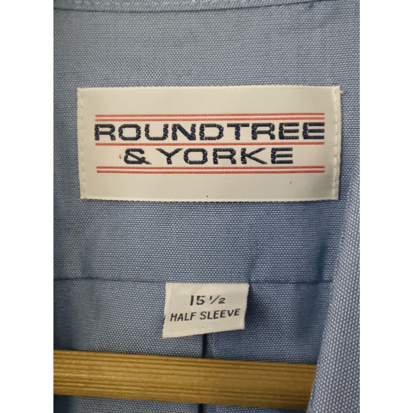 Roundtree & Yorke Roundtree & Yorke Shirt Men’s Button-Up Half Sleeve L Blue Solid 40 in Chest Regular Fit Casual Travel Size US L / EU 52-54 / 3 - 5 Thumbnail