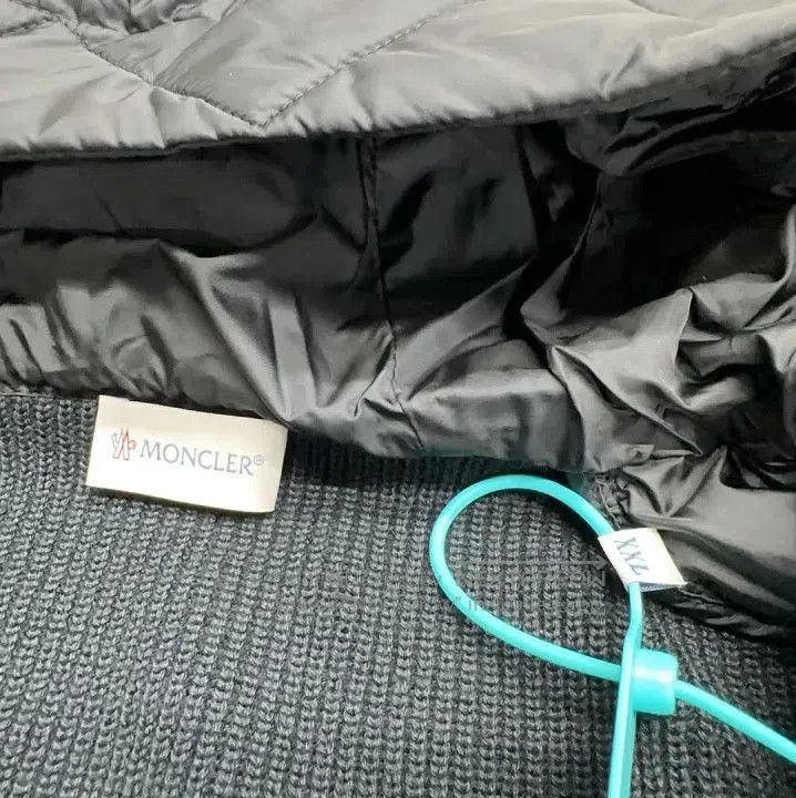 Moncler Moncler Padded Zip. Size US XXL / EU 58 / 5 - 4 Thumbnail