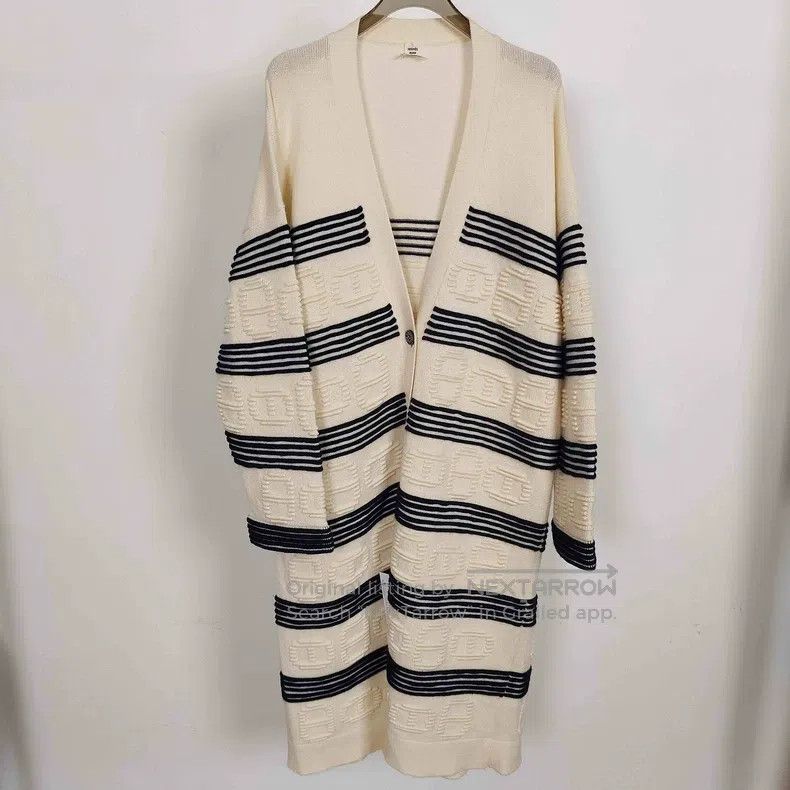 Hermes Hermes Black and White Pig Nose扣 Long Cardigan Jacket Size XXS / US 00 / IT 34 - 2 Thumbnail