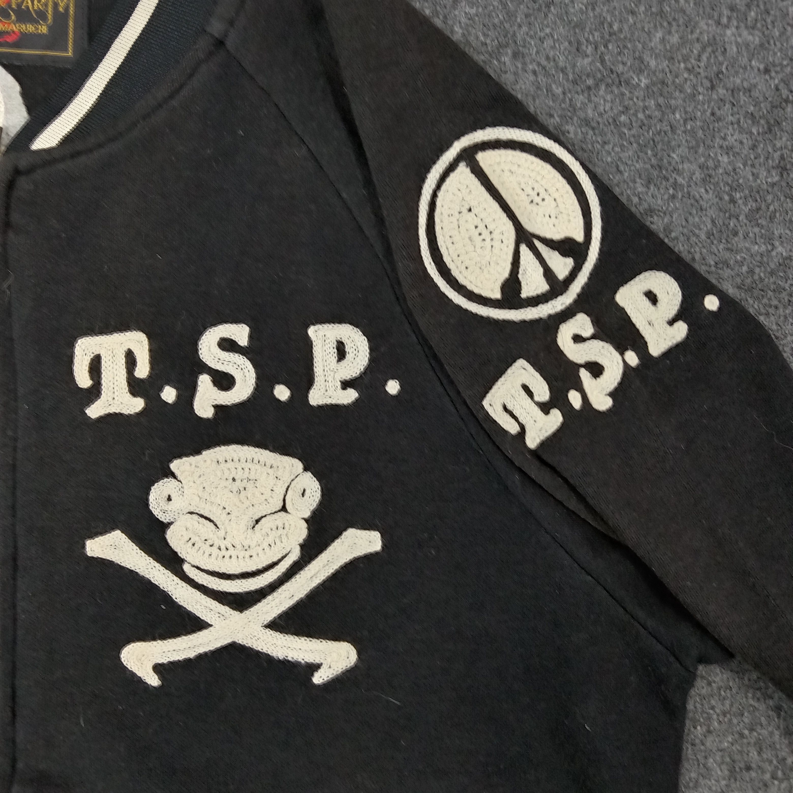 Japanese Brand Triple Star Party Embroidery Sweater Jacket C264N8 Size US M / EU 48-50 / 2 - 3 Thumbnail