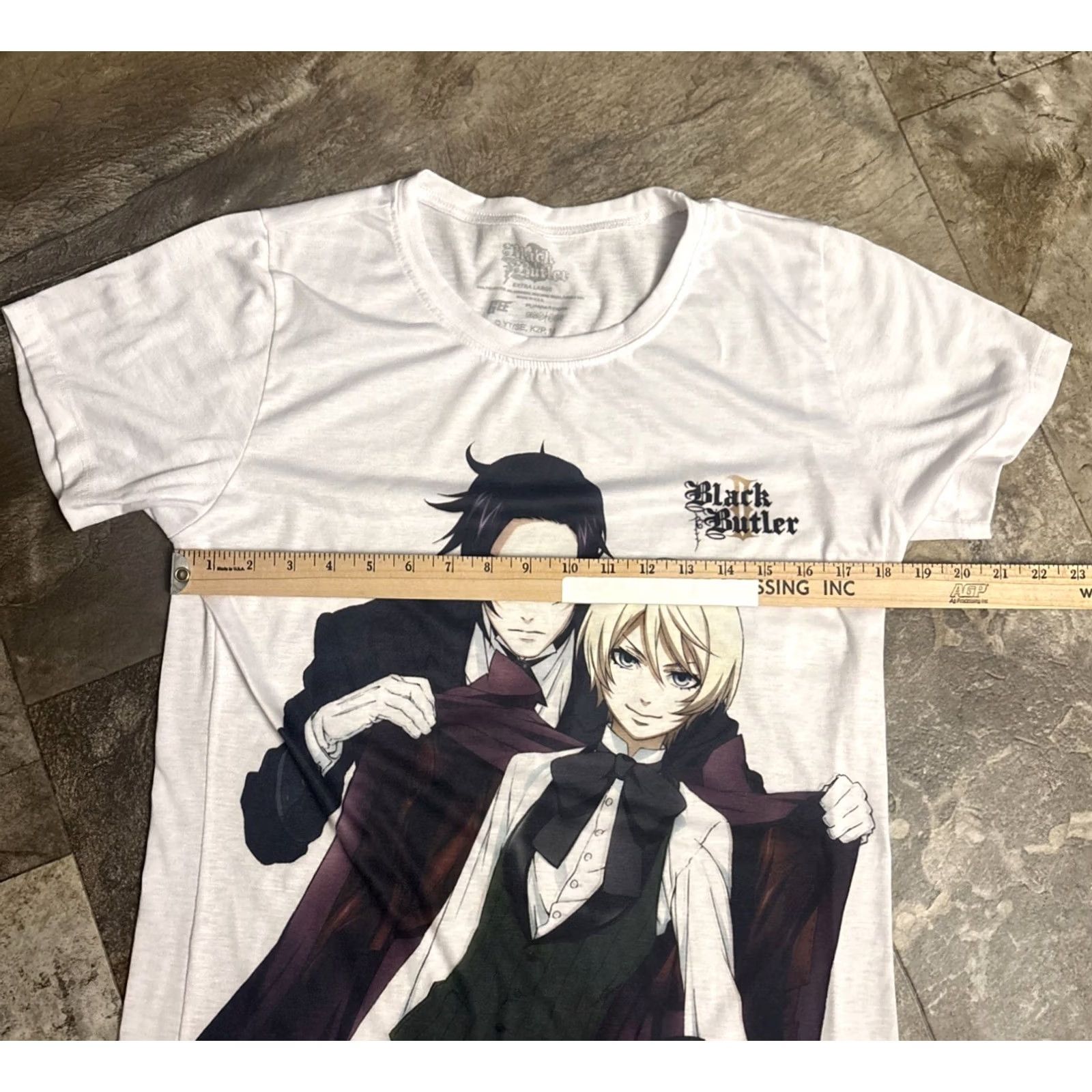 Vintage BLACK BUTLER T-Shirt XL White Jrs Women Claude Alios Putting Coat On 2066 Size XL / US 12-14 / IT 48-50 - 3 Thumbnail