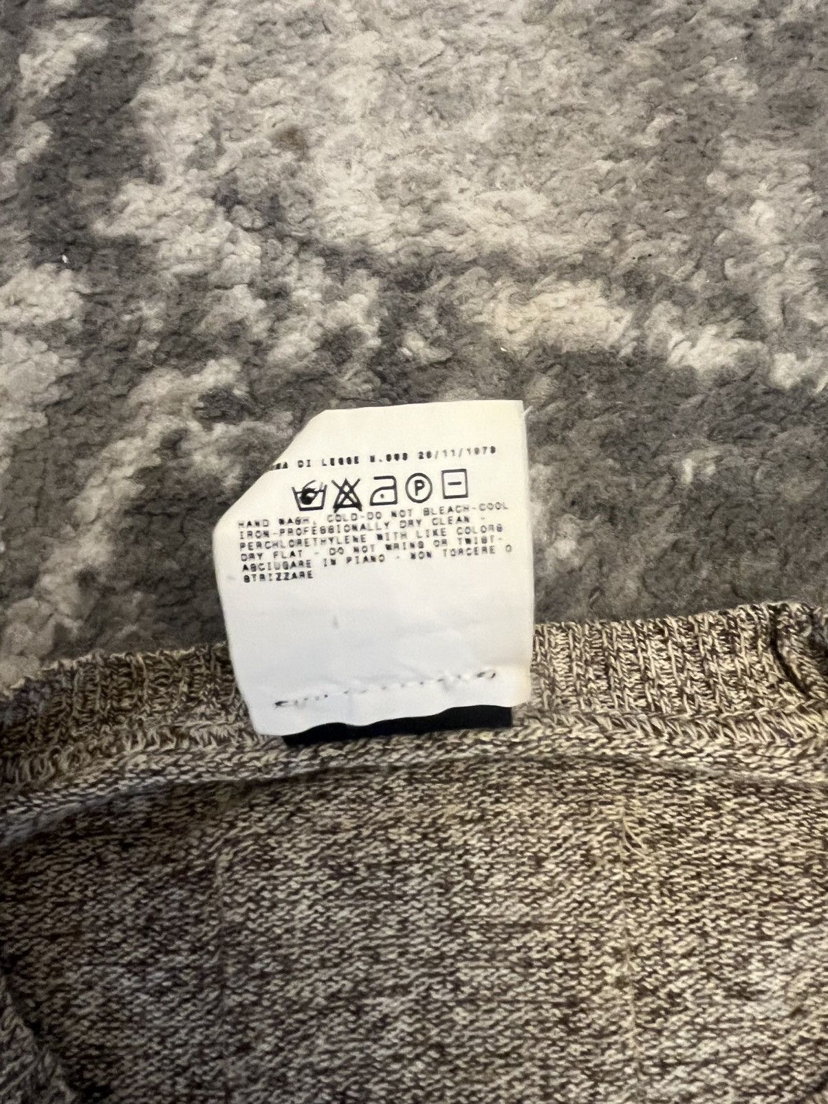Dolce & Gabbana Vintage D&G Dolce Gabbana Logo Back Neck Sweater Size 54 Size US L / EU 52-54 / 3 - 5 Thumbnail