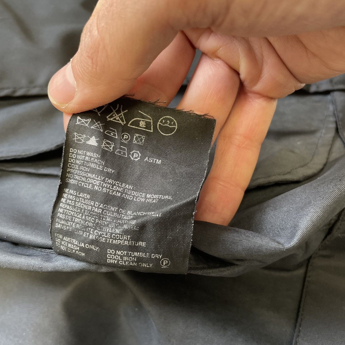 Prada Early 2000s Cropped Nylon Work Jacket Size US M / EU 48-50 / 2 - 12 Thumbnail