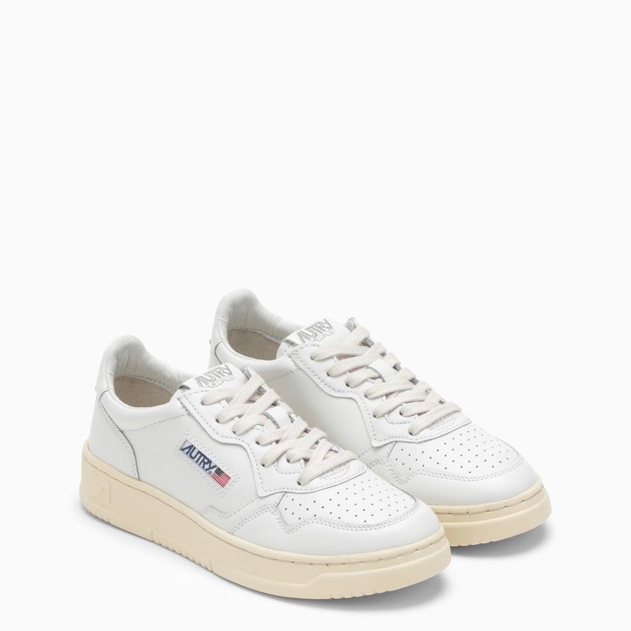 AUTRY o1d2blof0824 Leather Sneakers in White Size US 7 / IT 37 - 2 Thumbnail