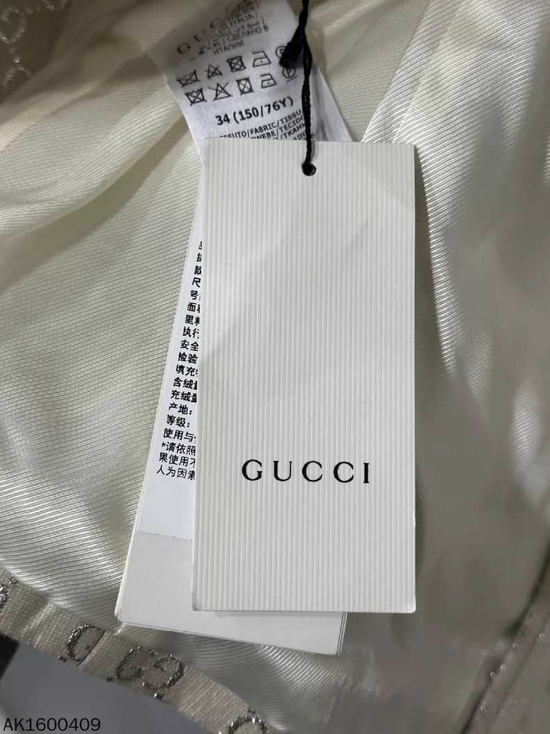 Gucci Gucci Size 38 Silver thread full-printed jacket size 38 250 Size US XS / EU 42 / 0 - 5 Thumbnail