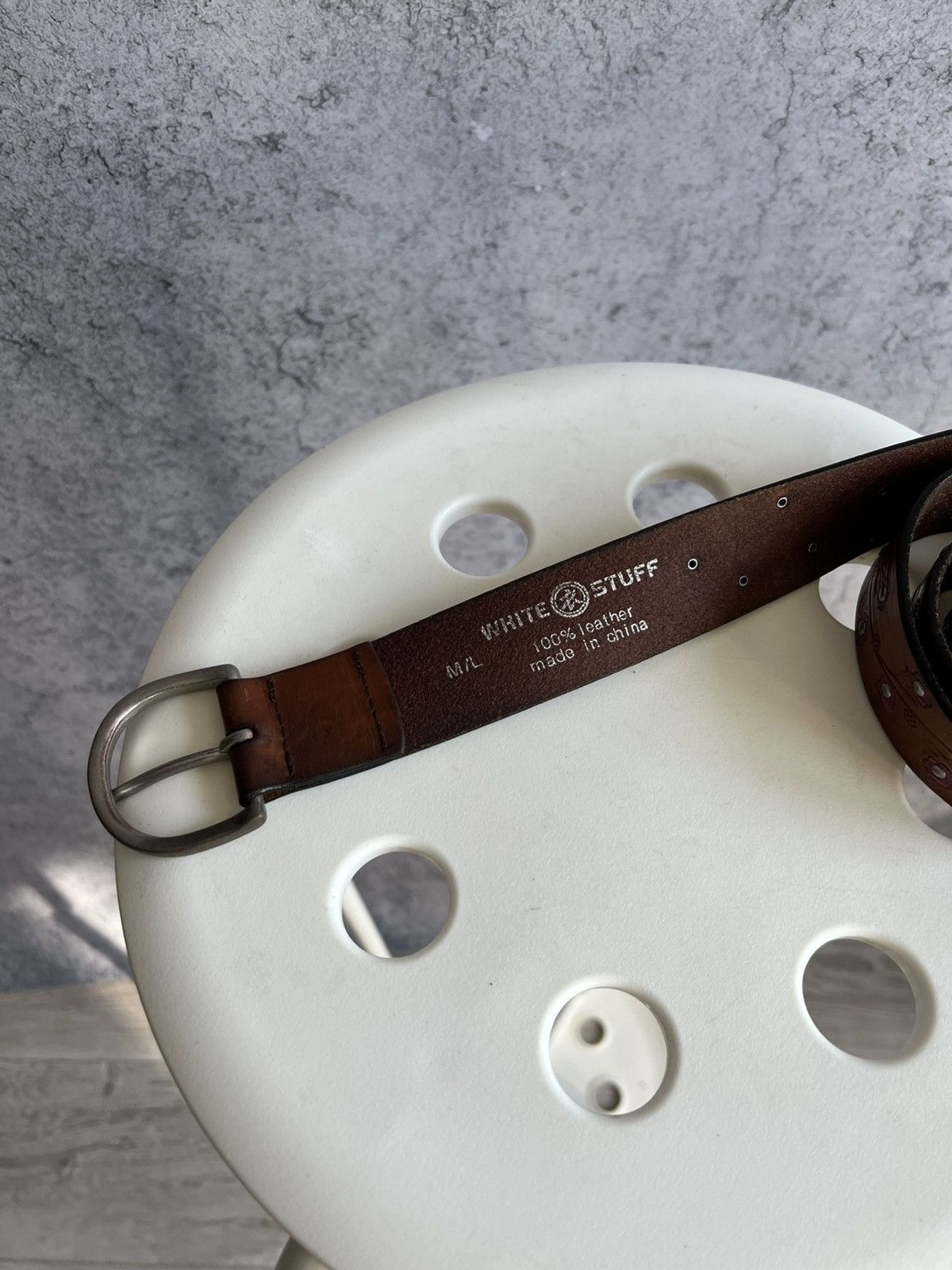 Genuine Leather Vintage Genuine Leather Brown Studded Flower Belt Womens Size ONE SIZE - 3 Thumbnail