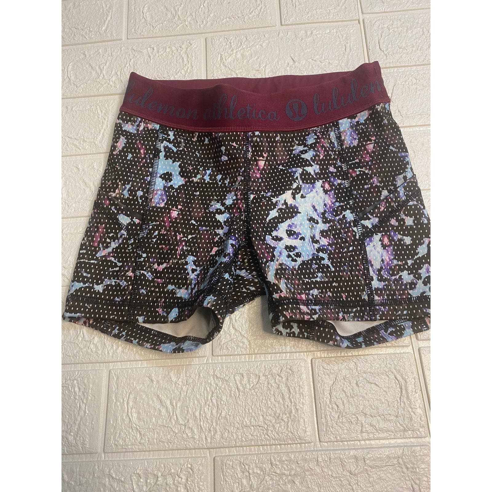 Lululemon lululemon shorts size 4 Size 27" / US 4 / IT 40 - 2 Thumbnail