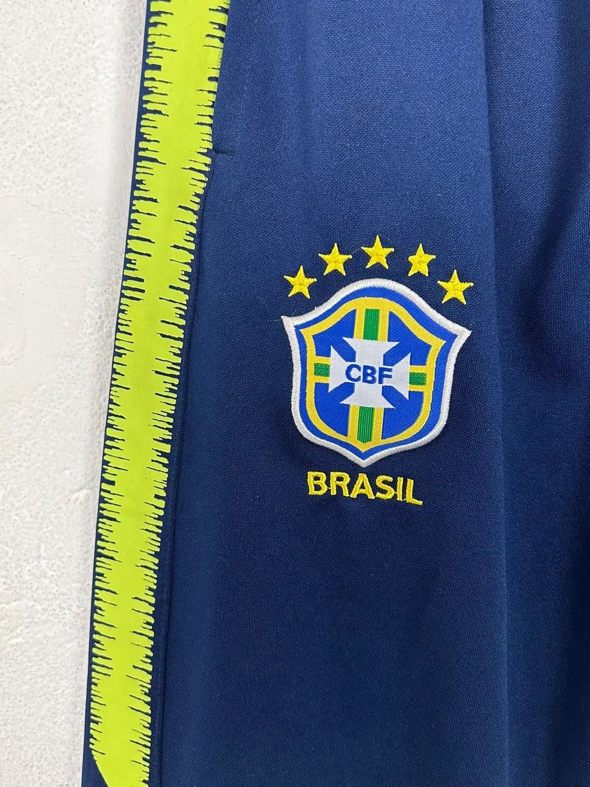 Nike Vintage Nike Brazil CBF Rare Tracksuit Pants Jacket Bundle Size US M / EU 48-50 / 2 - 16 Thumbnail