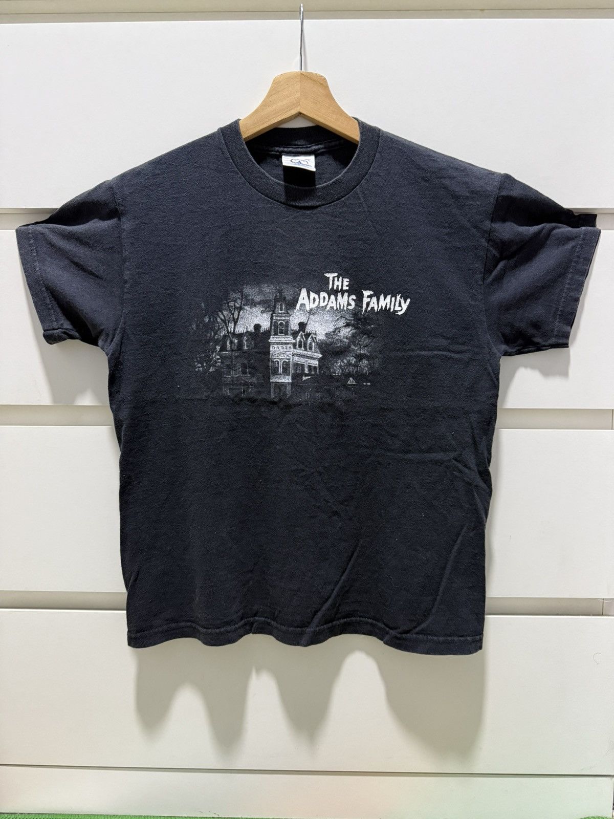 Expert Horror × Vintage Vintage The Addams Family Tee Size US XXS / EU 40 - 1 Thumbnail