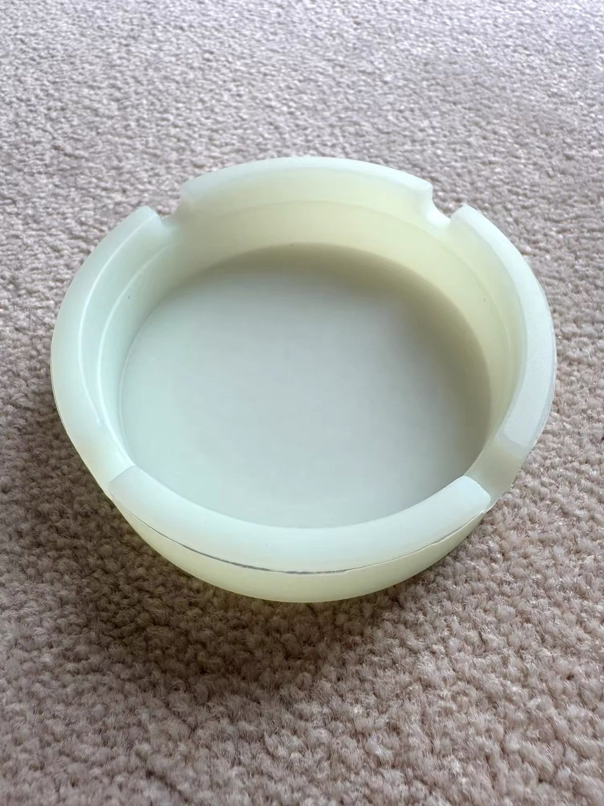 Other Glow In The Dark Luminous Silicone Soft Ashtray Size ONE SIZE - 6 Thumbnail