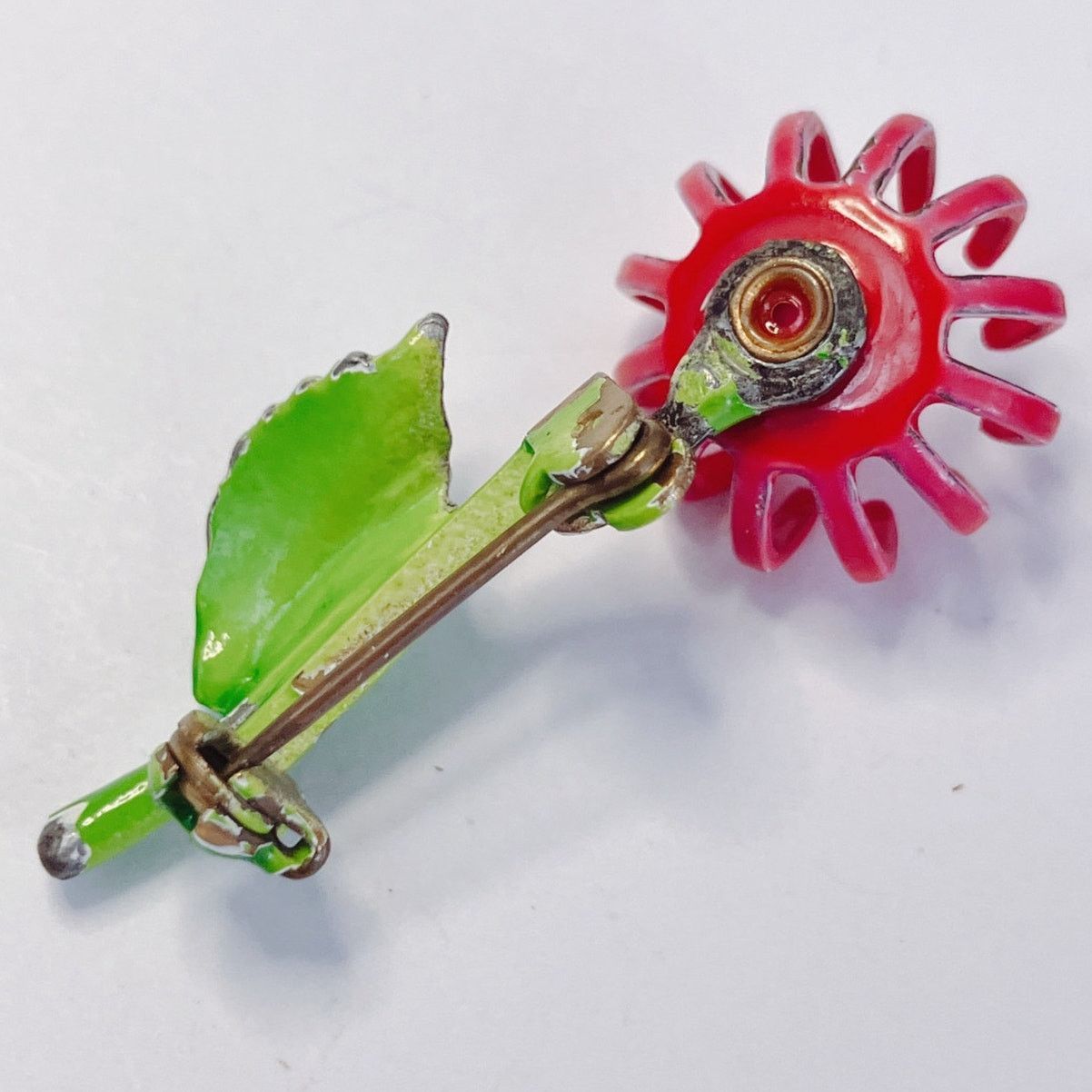Vintage VTG Tiny Brooch Red Enameled Flower Small Mid Century Pin Size ONE SIZE - 9 Thumbnail
