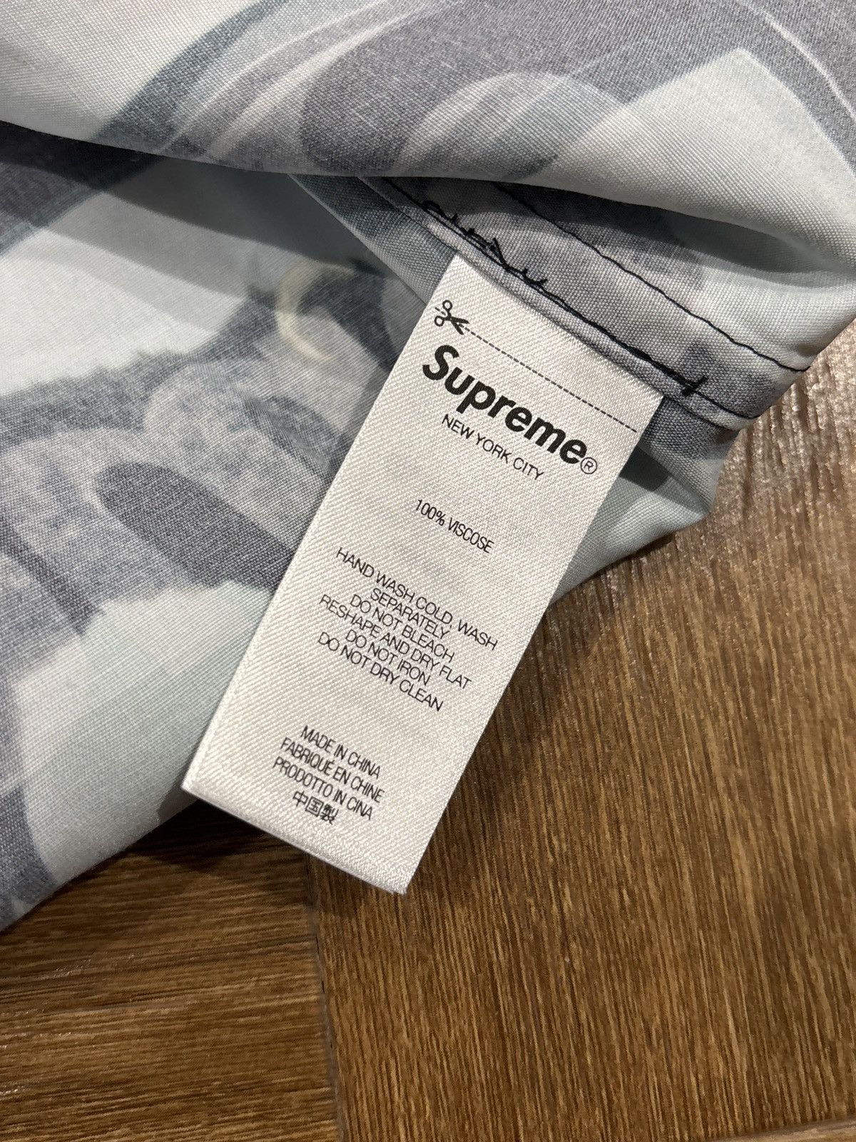 Supreme Supreme x Damien Hirst sheep button up shirt Size US M / EU 48-50 / 2 - 3 Thumbnail