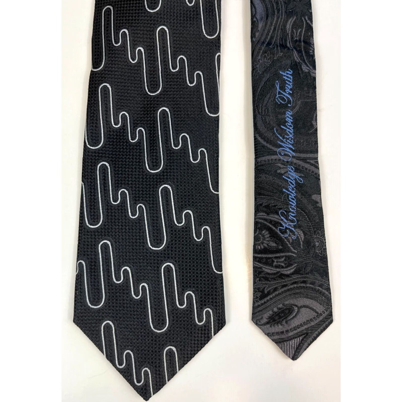 Robert Graham VINTAGE NWT Men's Robert Graham Luxury Silk Tie Abstract Made in USA Size ONE SIZE - 6 Thumbnail