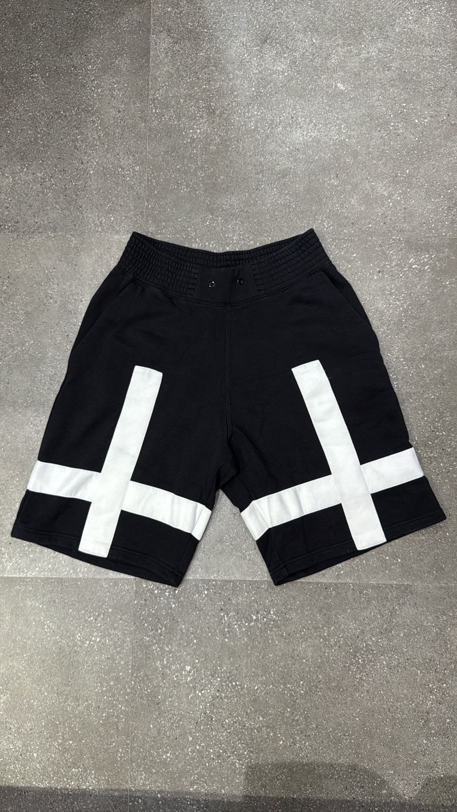 Givenchy Givenchy SS 2016 Riccardo Tisci Double Cross Shorts Size US 32 / EU 48 - 15 Thumbnail