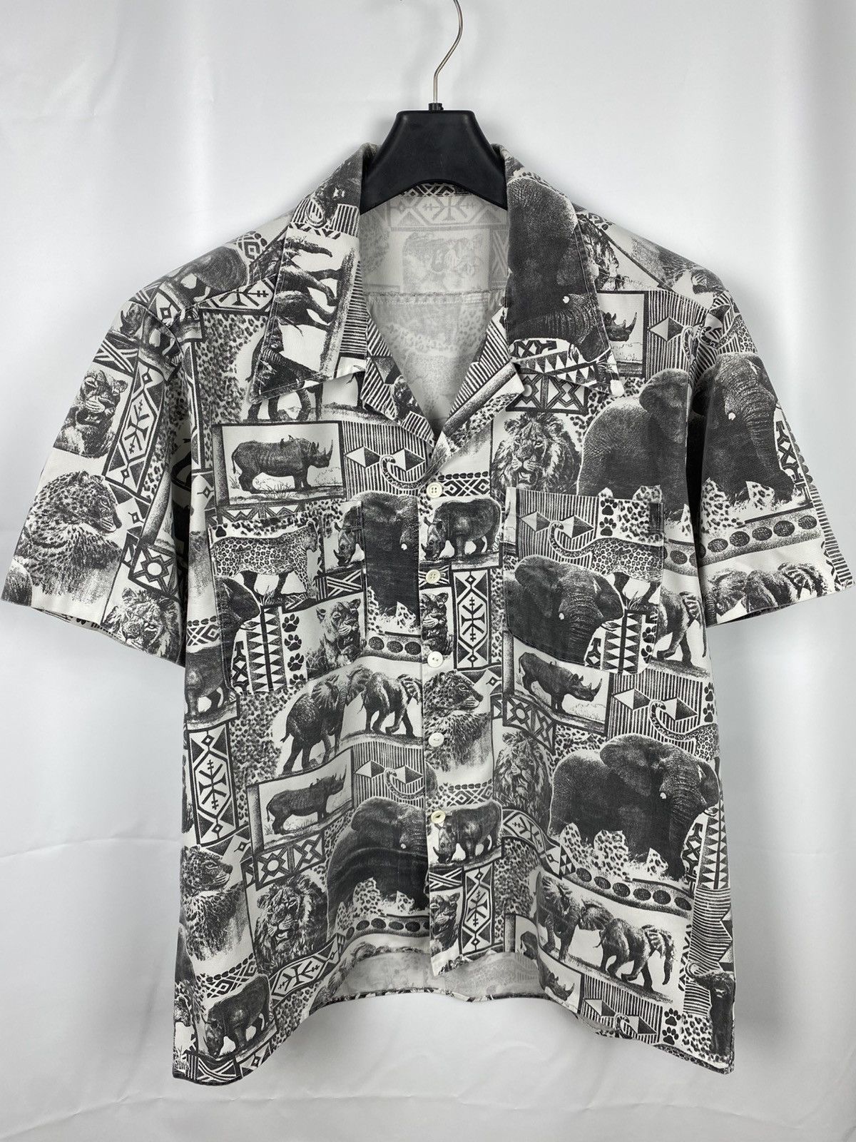 Vintage Vintage Shirt Button Up Short Sleeve Animal Print size L Size US L / EU 52-54 / 3 - 1 Thumbnail