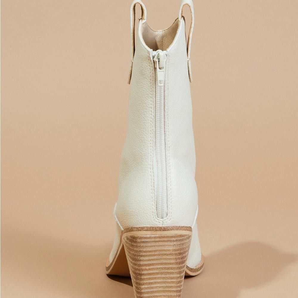 Designer Chic White Leather Heeled Ankle Boots SIZE 7 Size US 7 / IT 37 - 2 Thumbnail