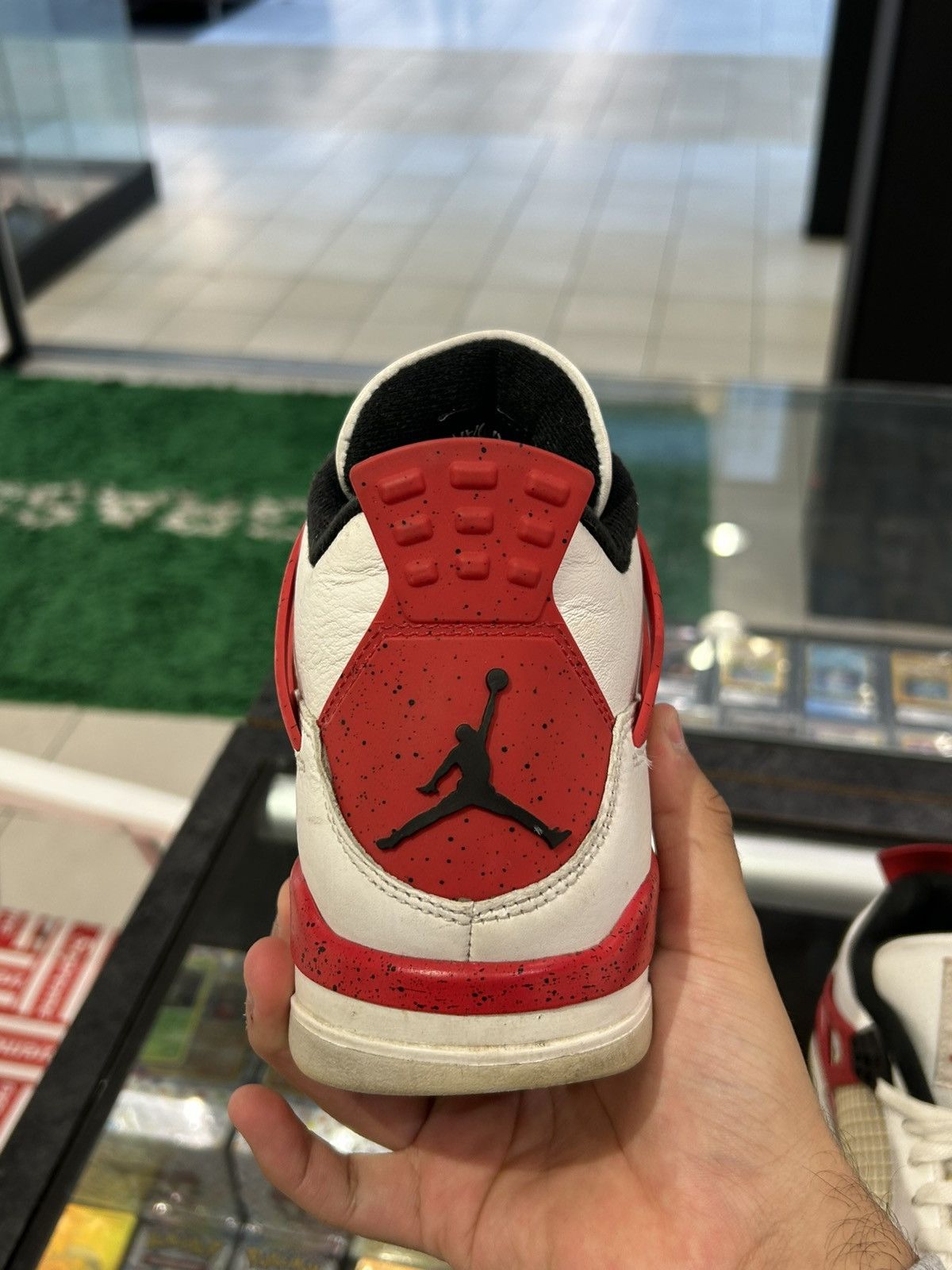 Jordan Brand Jordan 4 Red cement Size US 9.5 / EU 42-43 - 9 Thumbnail