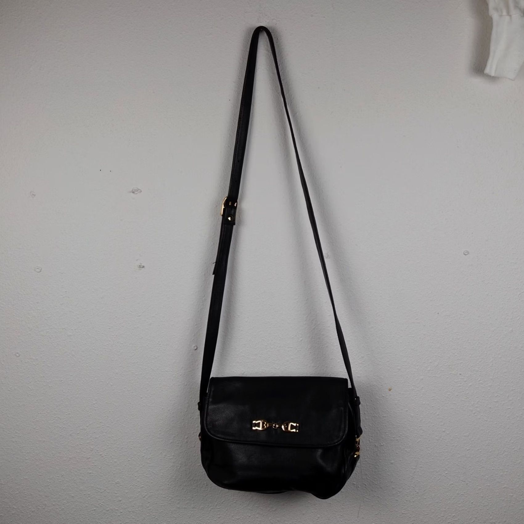 Etienne Aigner VINTAGE Etienne Aigner Shoulder bag Black Leather Smoke Free Home Ladies Bag Size ONE SIZE - 2 Thumbnail