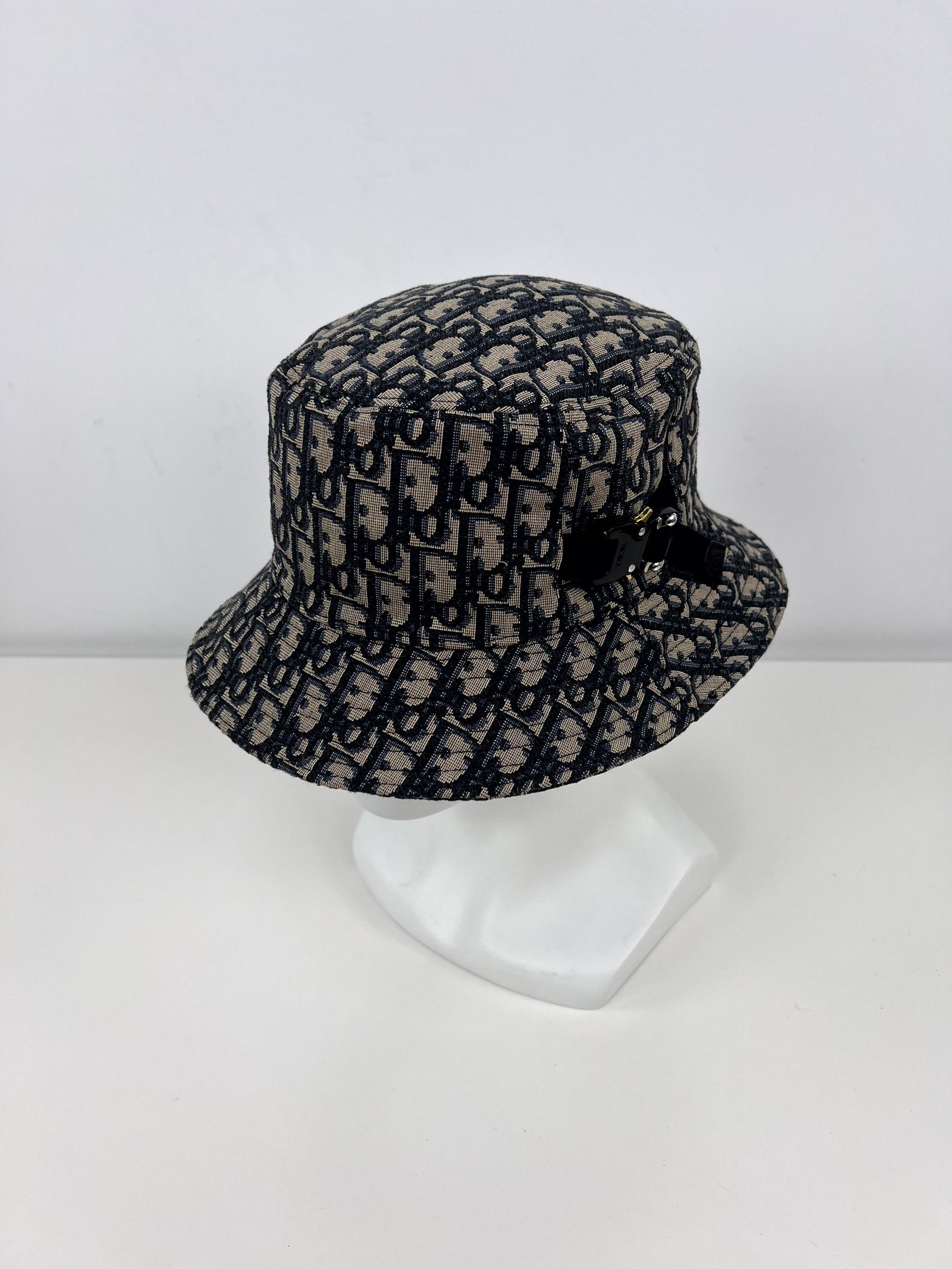 Dior Cristian Dior Oblique Monogram Bucket Hat Size M | Grailed
