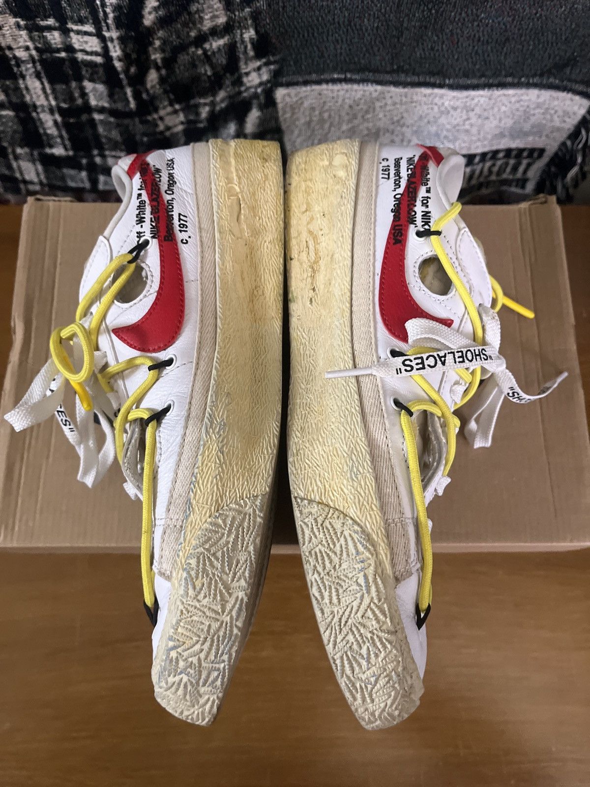 Nike Off White Nike Blazer Low University White/Red Size US 9 / EU 42 - 2 Thumbnail