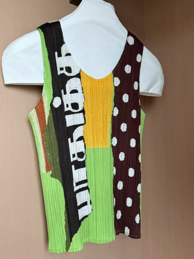 Issey Miyake issey miyake size:3 Ice cream vest 2505-Nextarrow Size XXS / US 00 / IT 34 - 1 Thumbnail