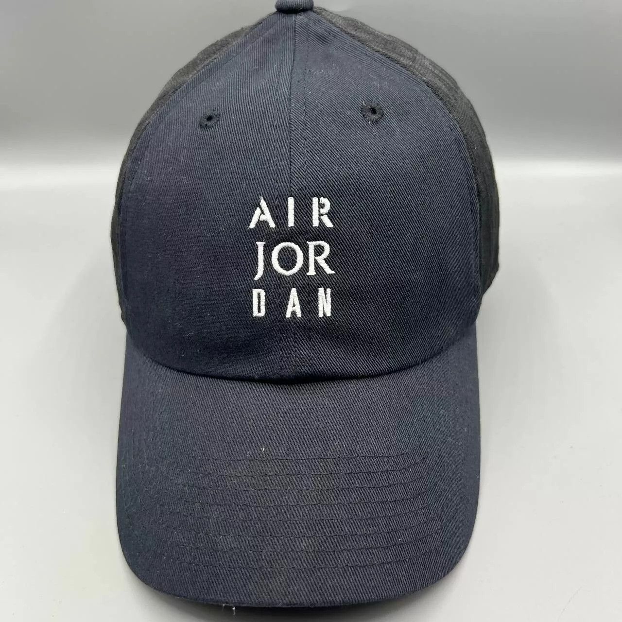 Jordan Brand Air Jordan Hat Men Black Embroidered Jumpman Strap Back Cap Size ONE SIZE - 1 Thumbnail