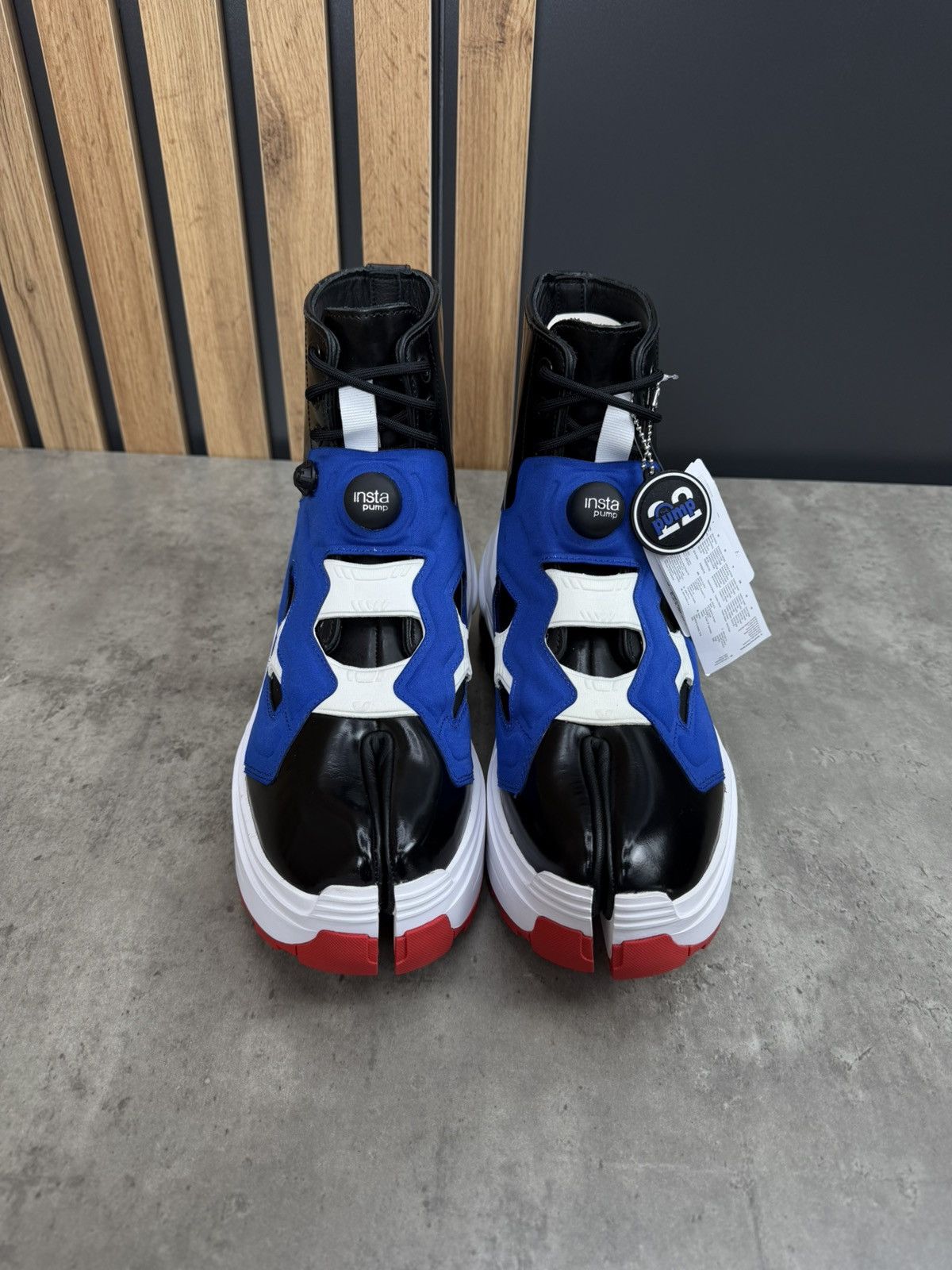 Maison Margiela × Reebok Maison Margiela x Reebok Tabi Instapump Fury Size US 10 Size US 10 / EU 43 - 6 Thumbnail
