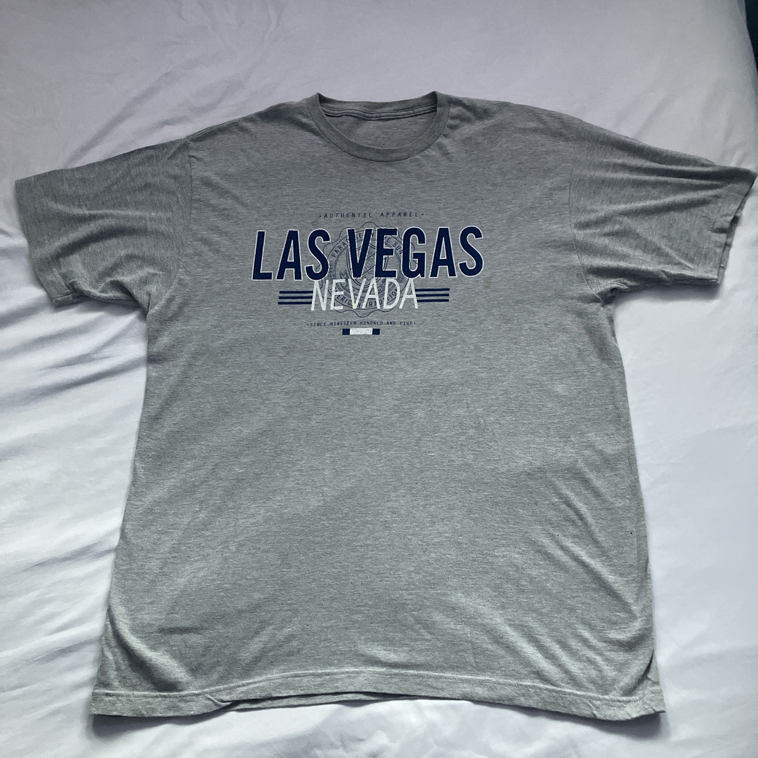 Designer × Vintage Las Vegas T Shirt Size US XL / EU 56 / 4 - 1 Thumbnail