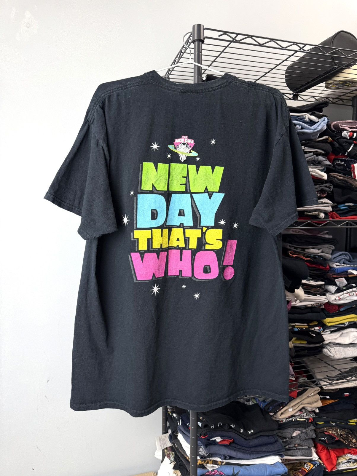 WWE Vintage WWE New Day Thats WHO? WWF T Shirt Wrestling Size US XL / EU 56 / 4 - 2 Thumbnail