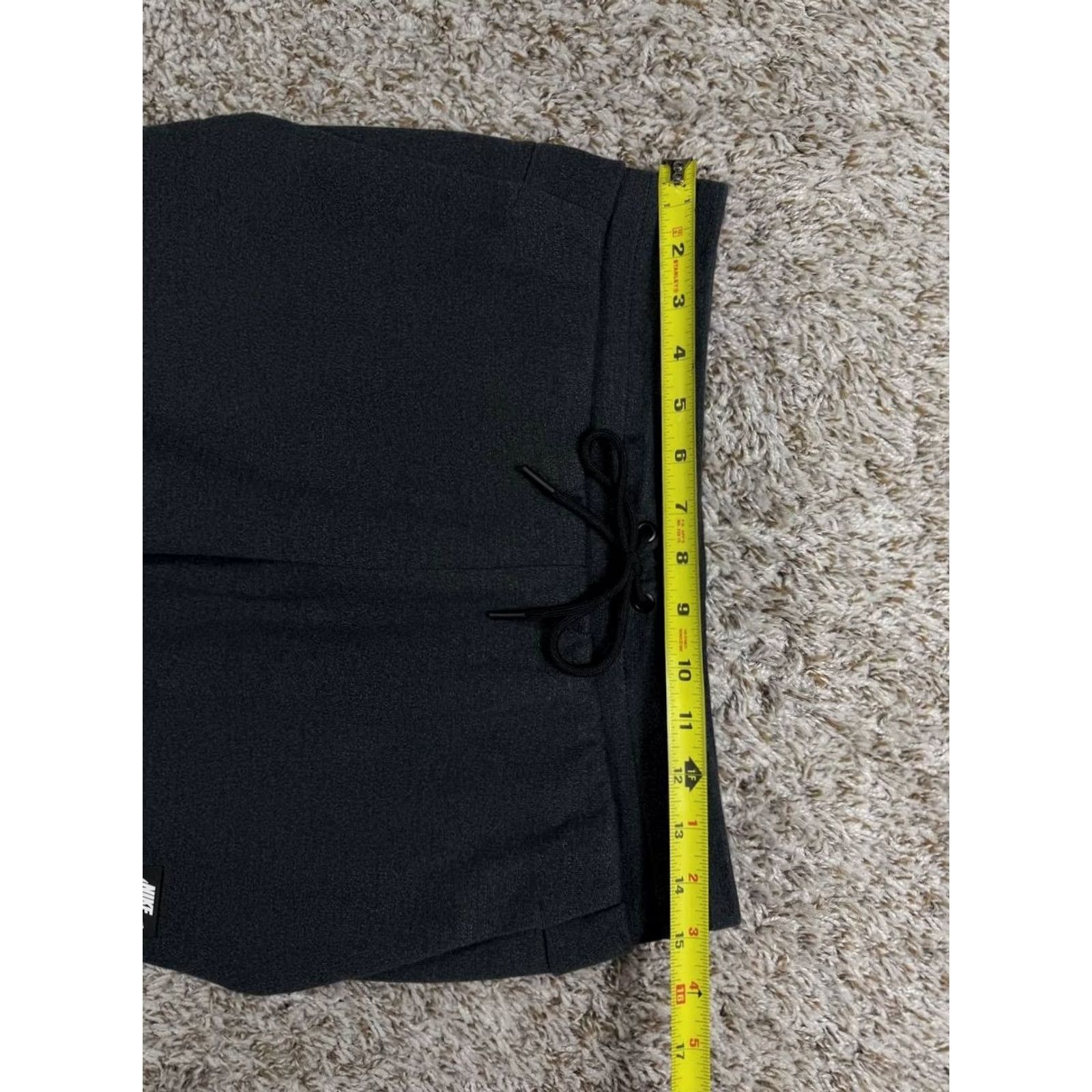 Nike NIKE Joggers Men M Black Fleece Tapered Drawstring Activewear Streetwear 928493-010 Size US 31 - 6 Thumbnail