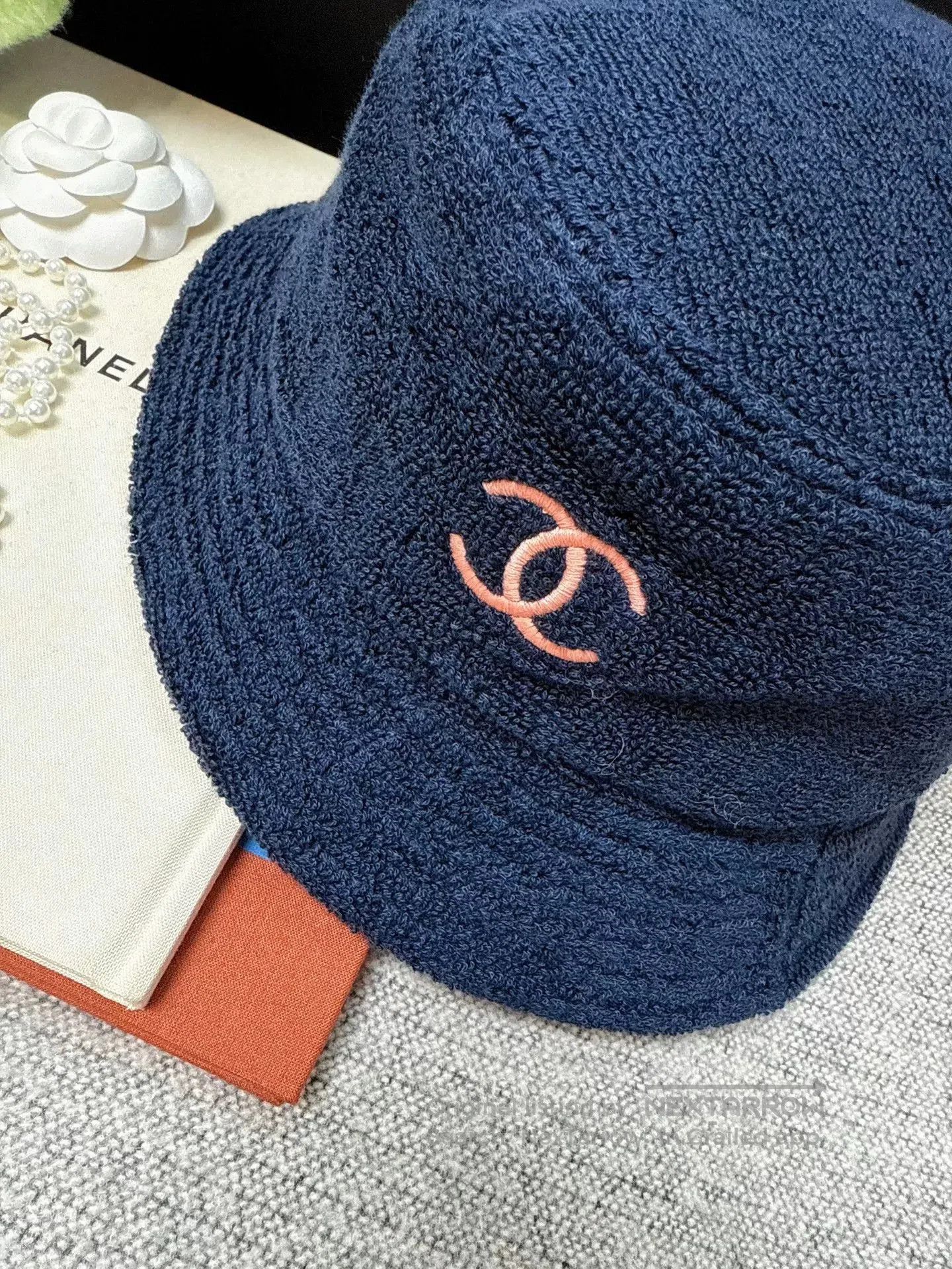 Chanel deep blue pink logo bucket hat. Size ONE SIZE - 2 Thumbnail