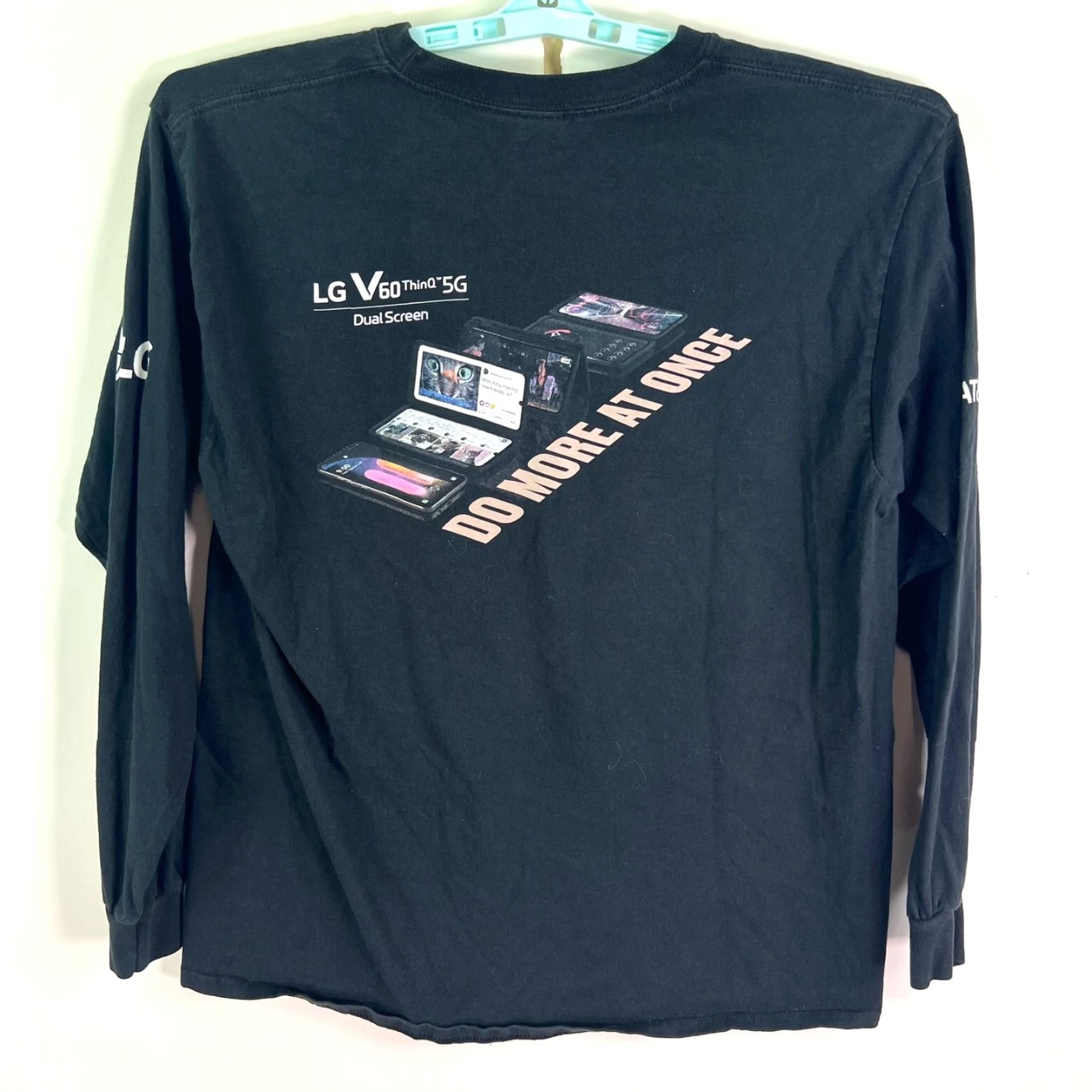 Vintage LG V60 Dual Screen Promo T-Shirt Adult L Black Long Sleeve Crew Neck Graphic Print LG Logo Men Shirt Size US L / EU 52-54 / 3 - 4 Thumbnail